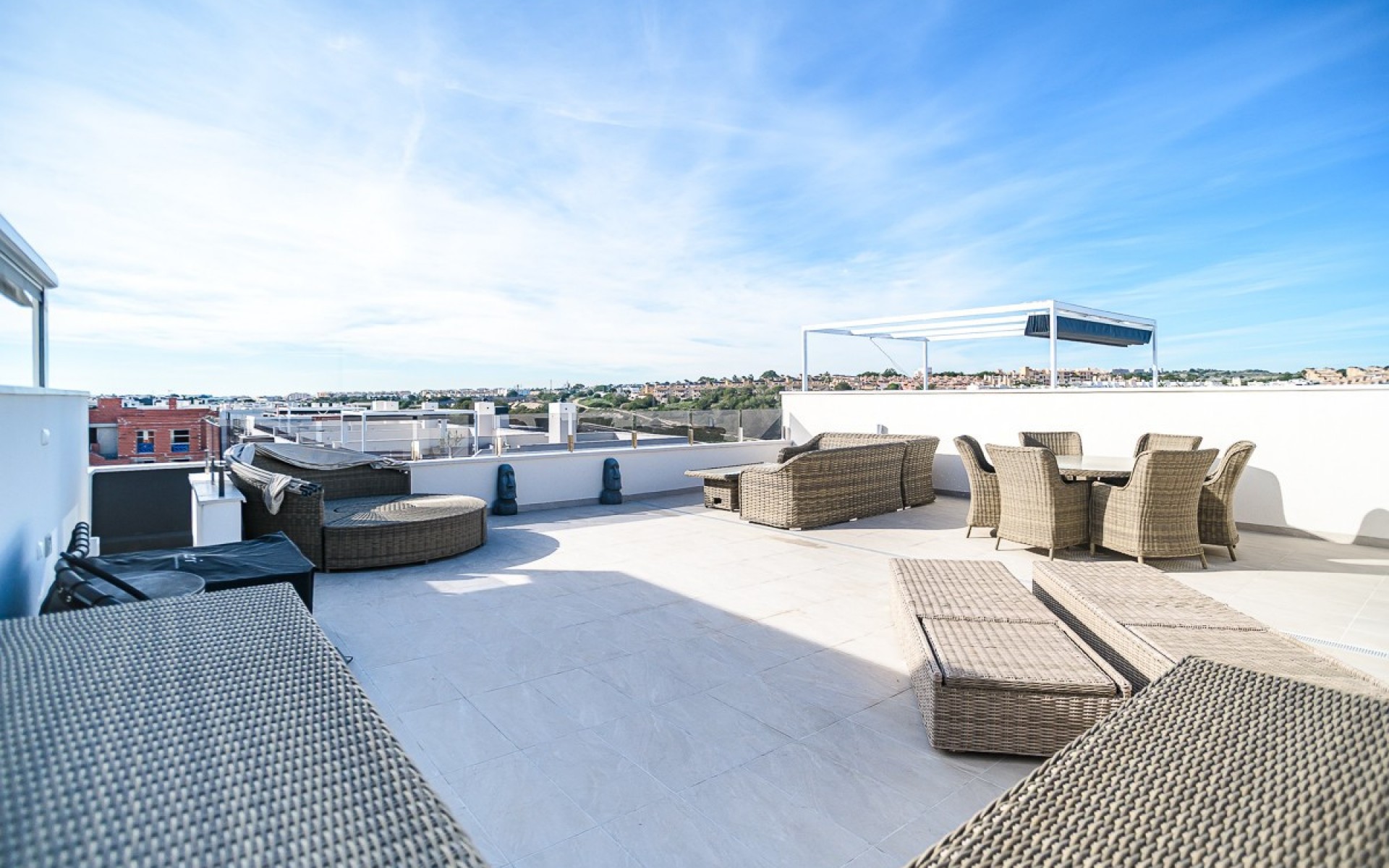 Resale - Apartment - Los Altos