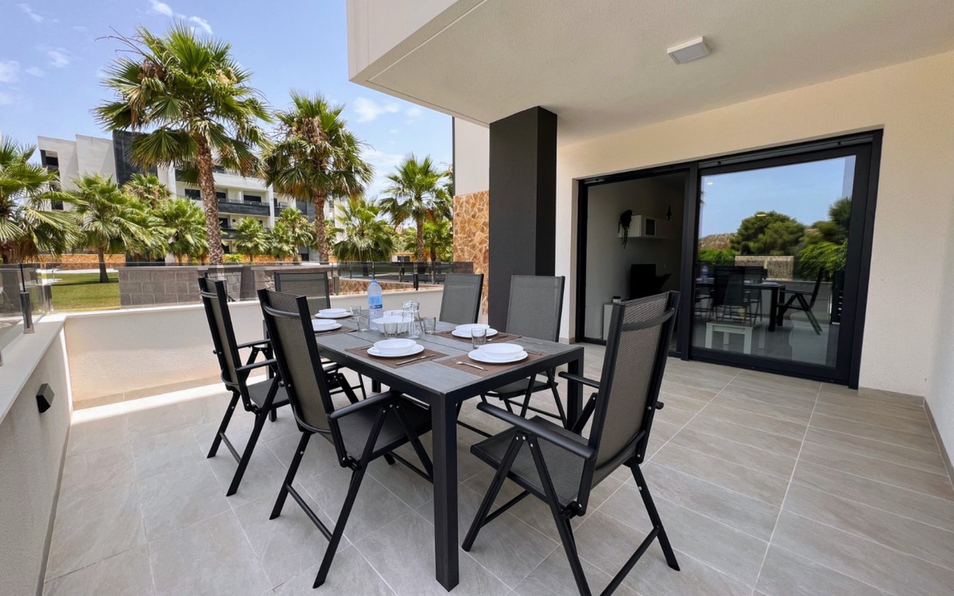 Resale - Apartment - Los Altos