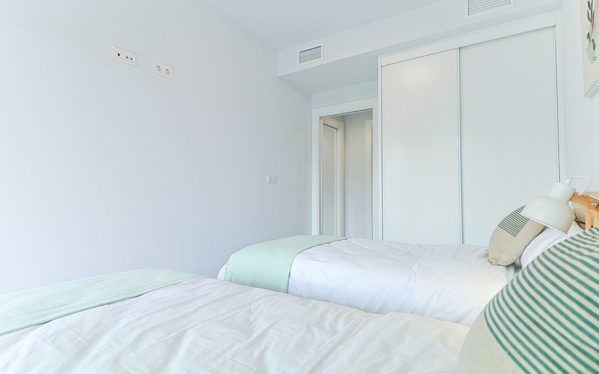 Resale - Apartment - Los Altos