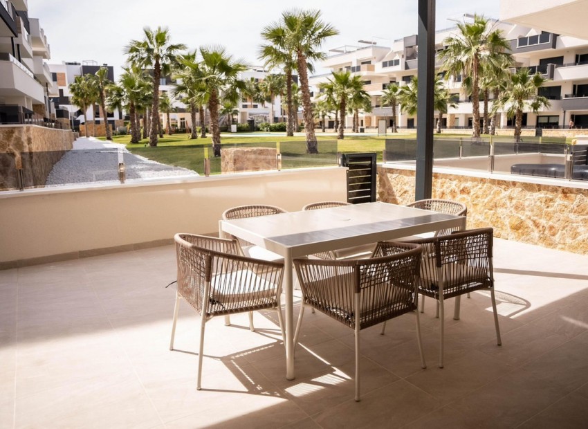 Resale - Apartment - Los Altos