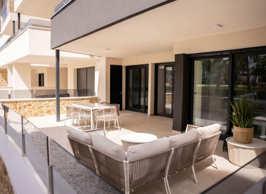 Resale - Apartment - Los Altos