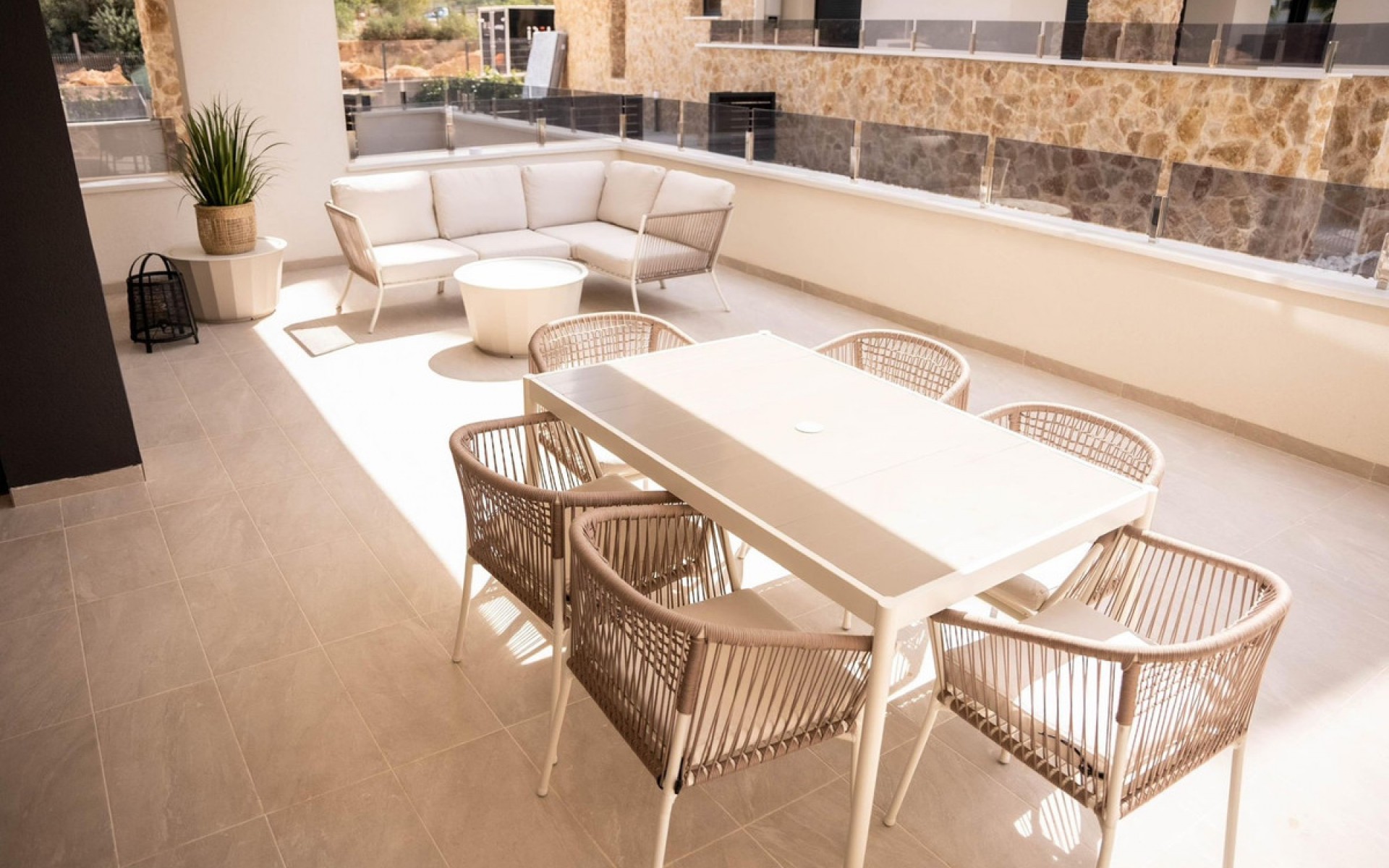 Resale - Apartment - Los Altos