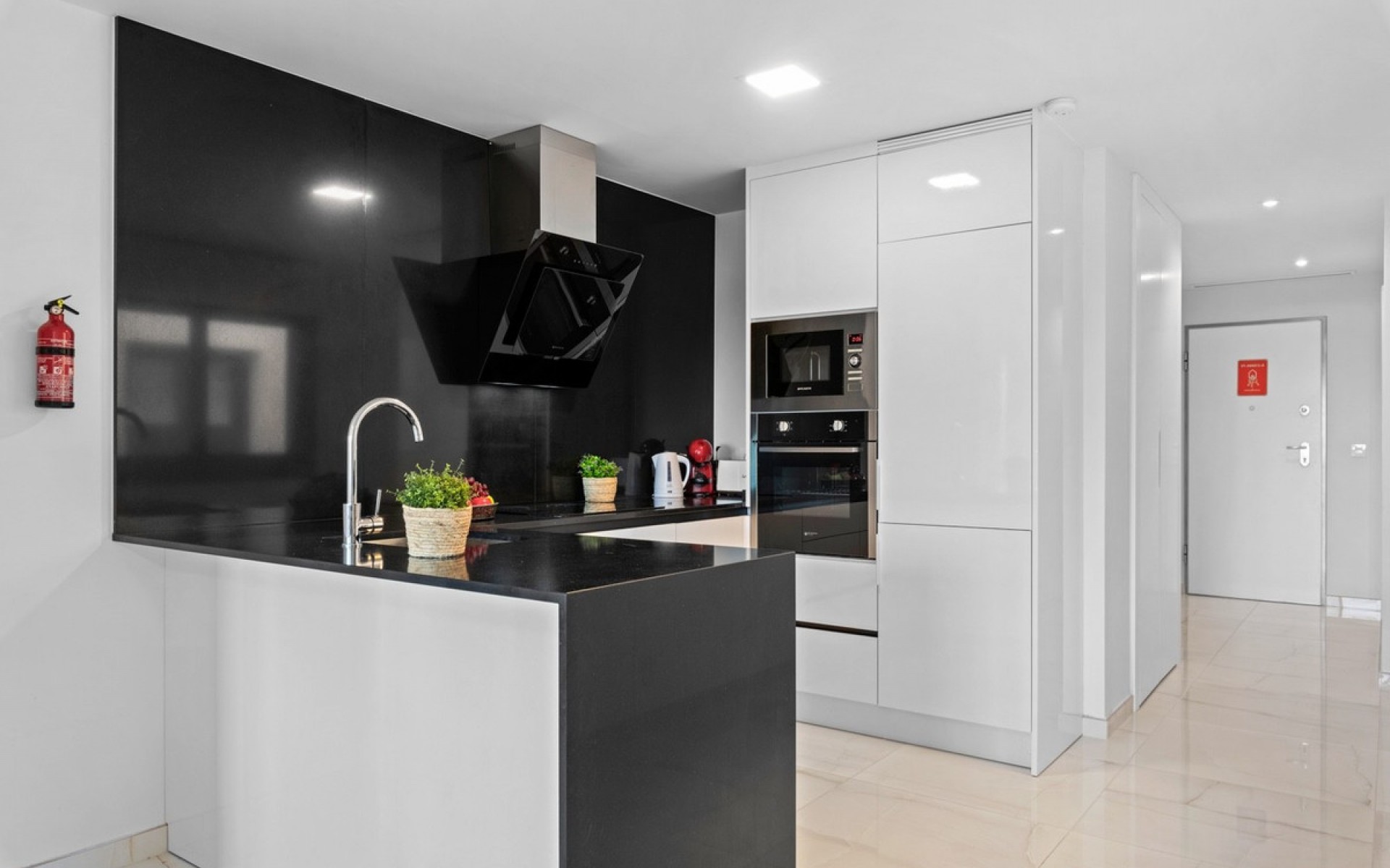 Resale - Apartment - Los Altos