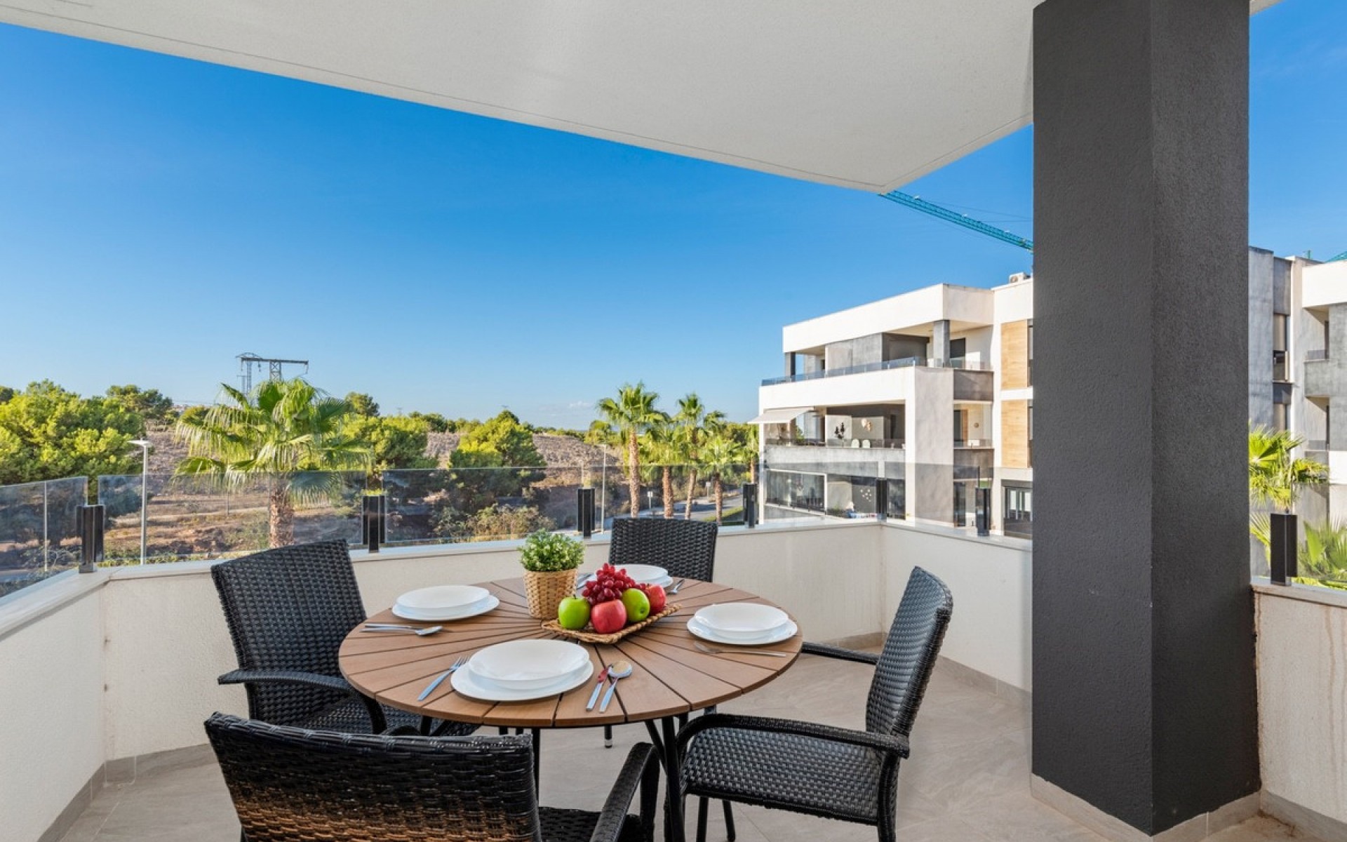 Resale - Apartment - Los Altos