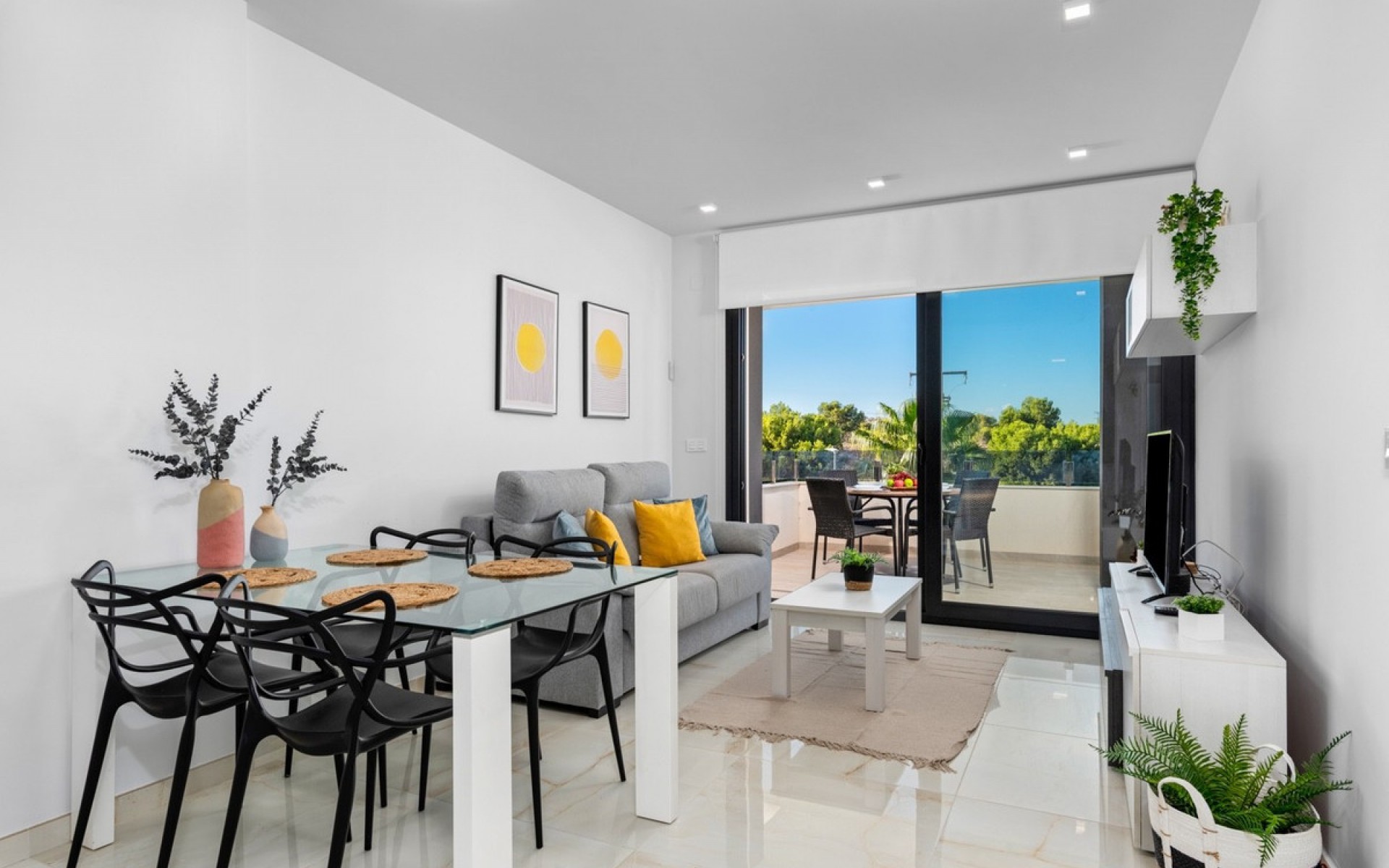 Resale - Apartment - Los Altos