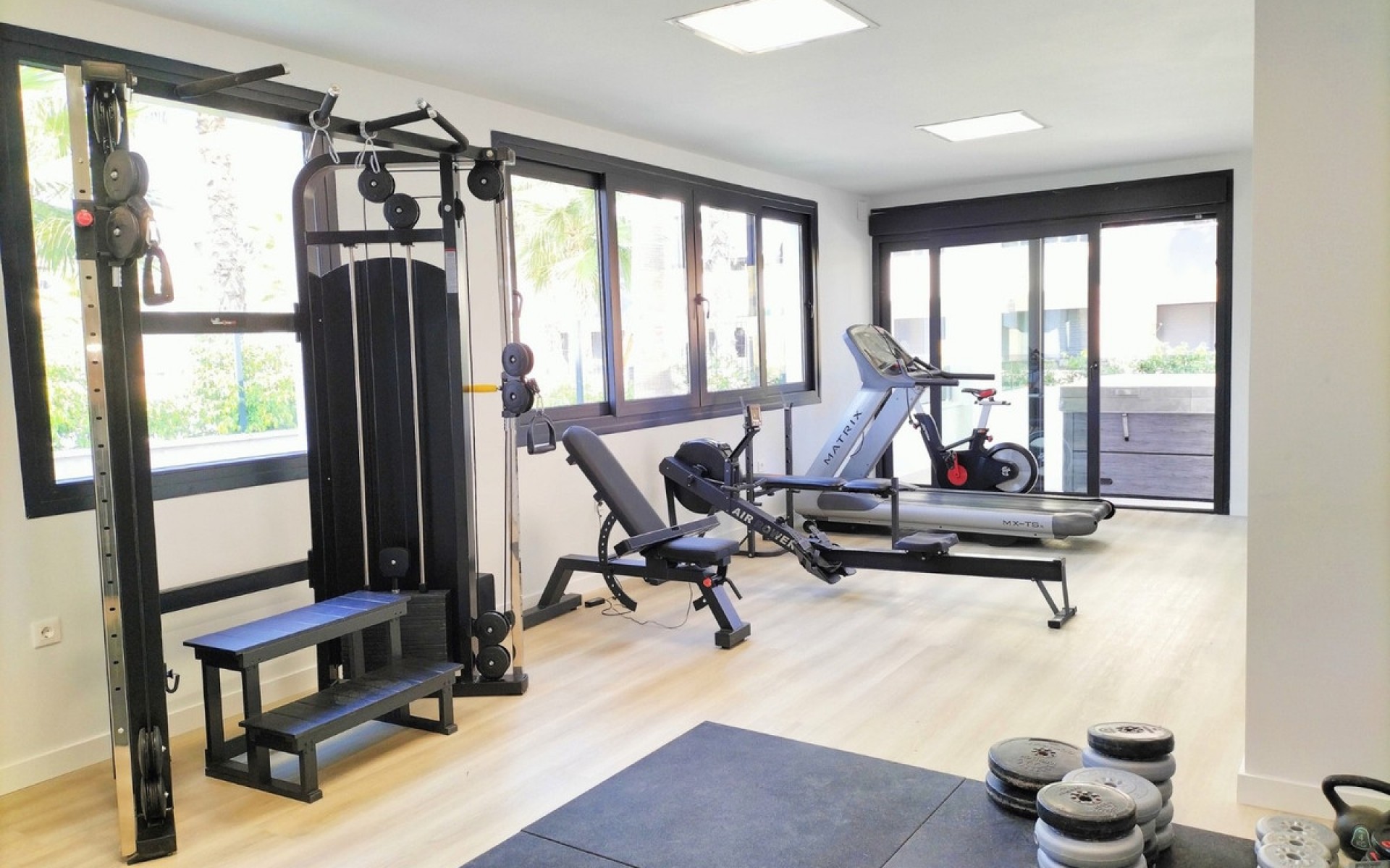 Resale - Apartment - Los Altos