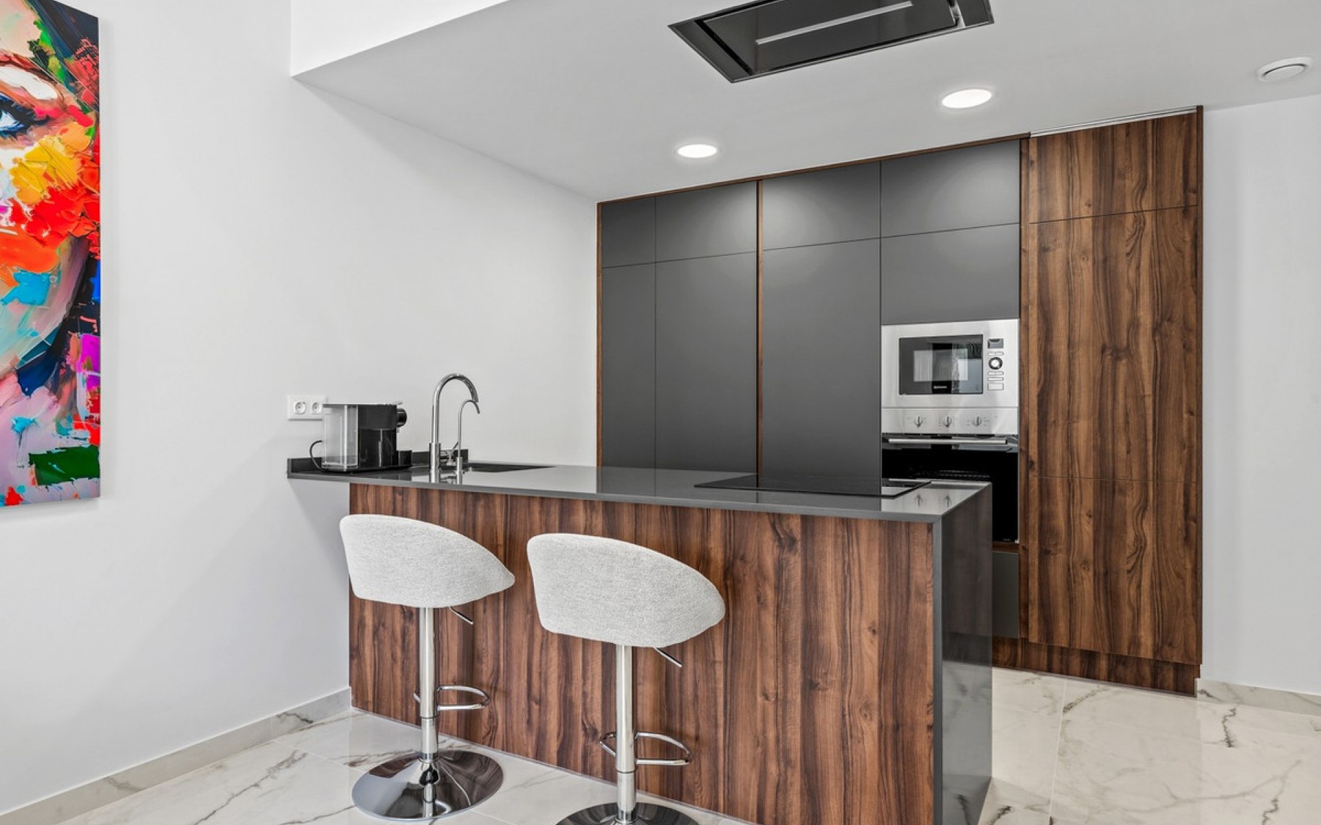 Resale - Apartment - Los Altos