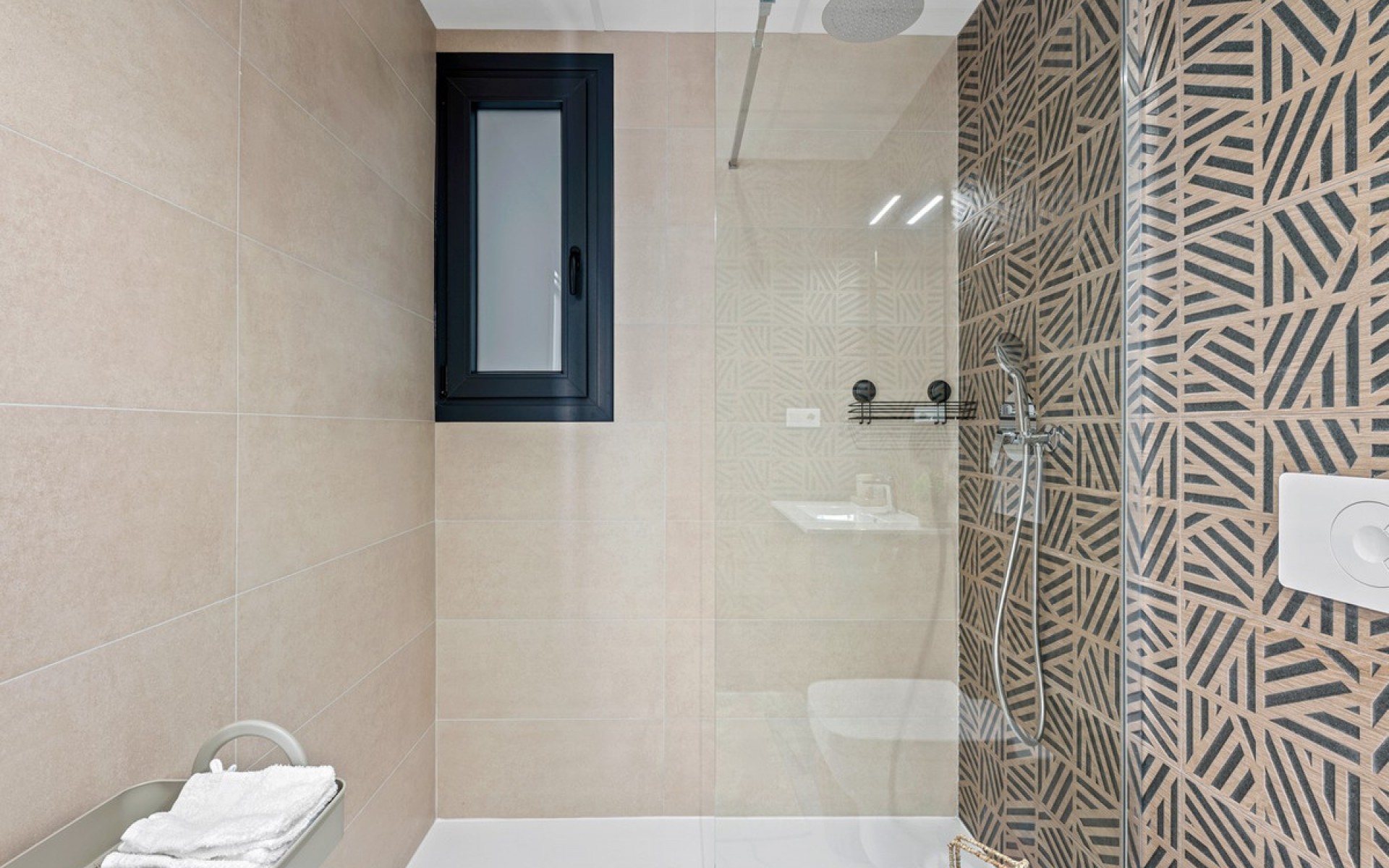 Resale - Apartment - Los Altos