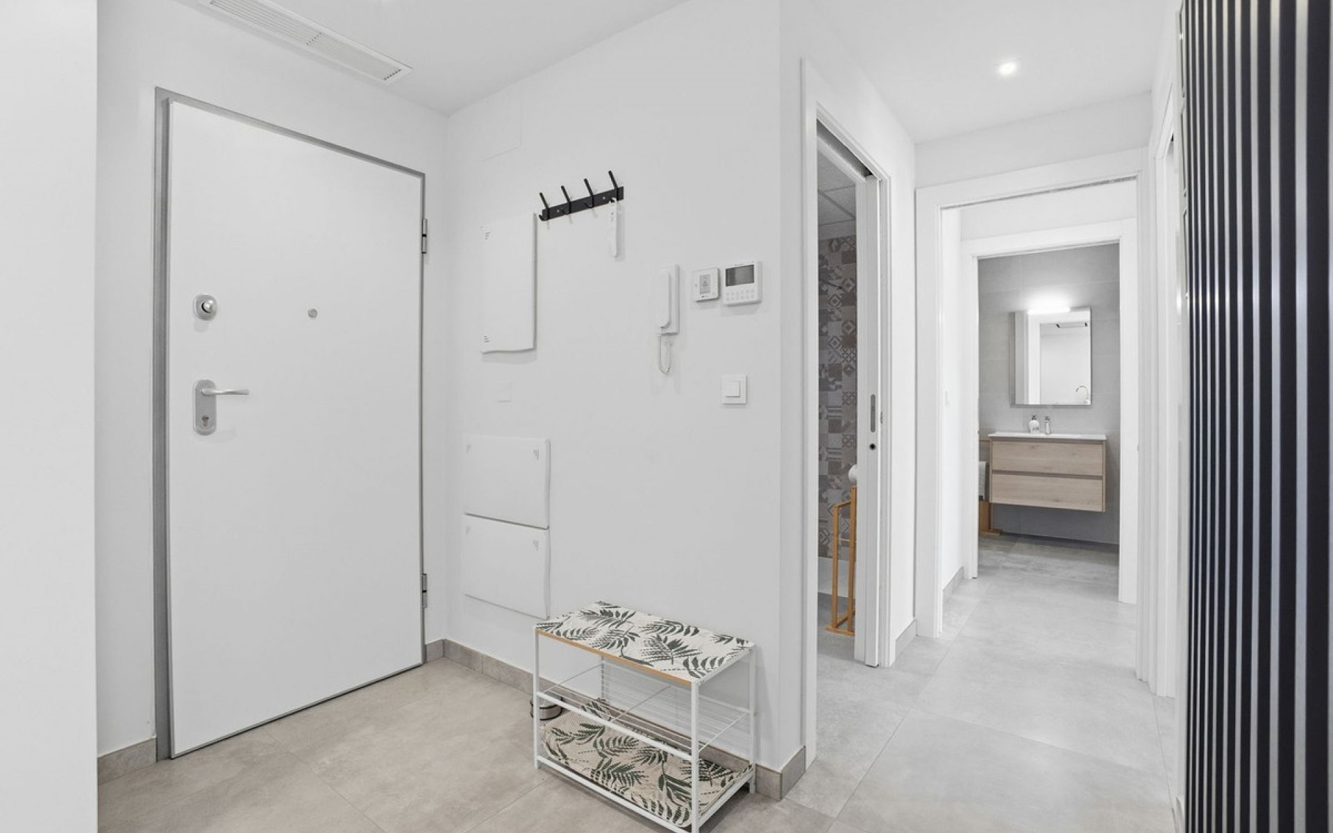 Resale - Apartment - Los Altos