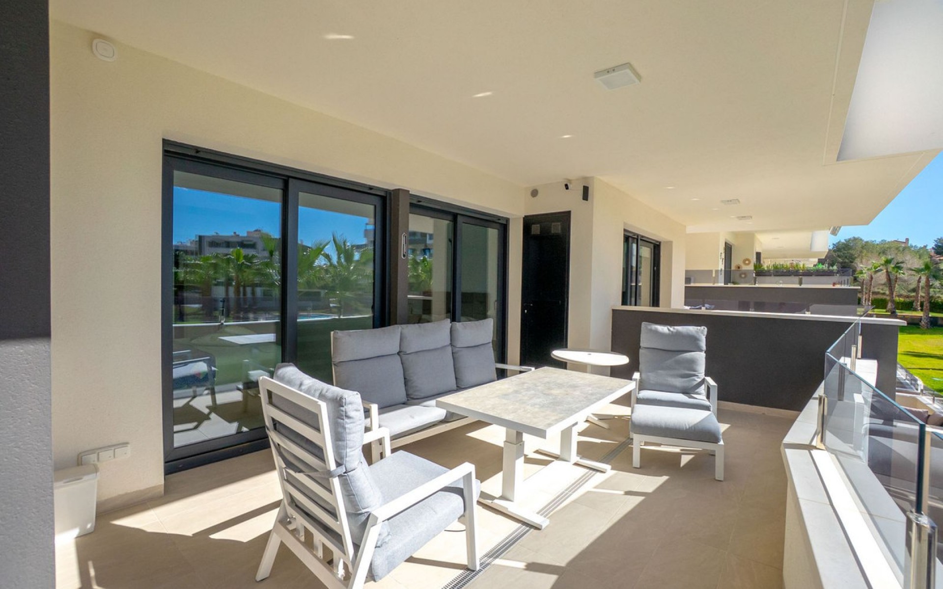 Resale - Apartment - Los Altos