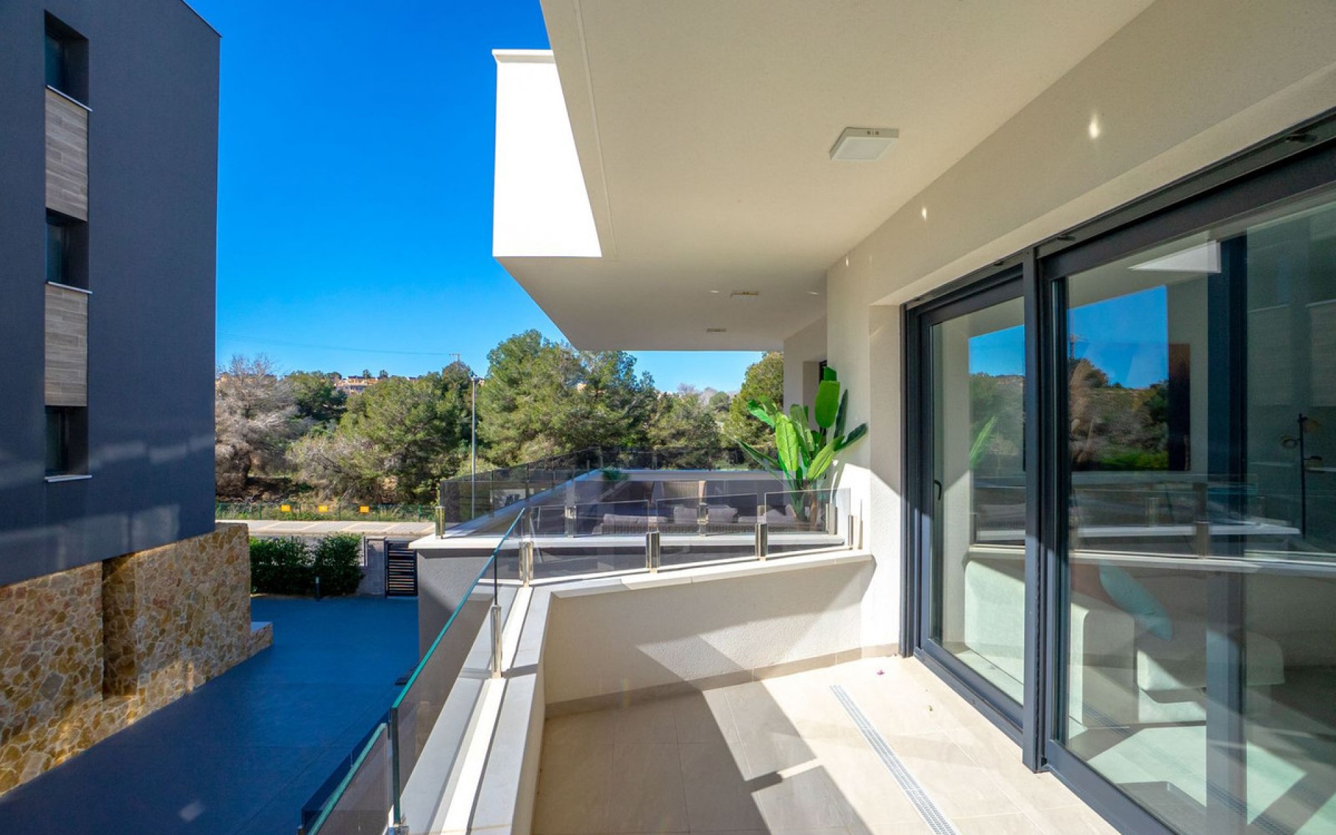 Resale - Apartment - Los Altos