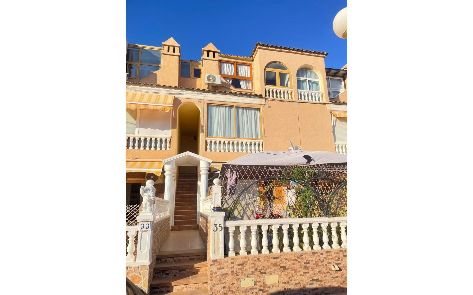 Resale - Apartment - Los Altos