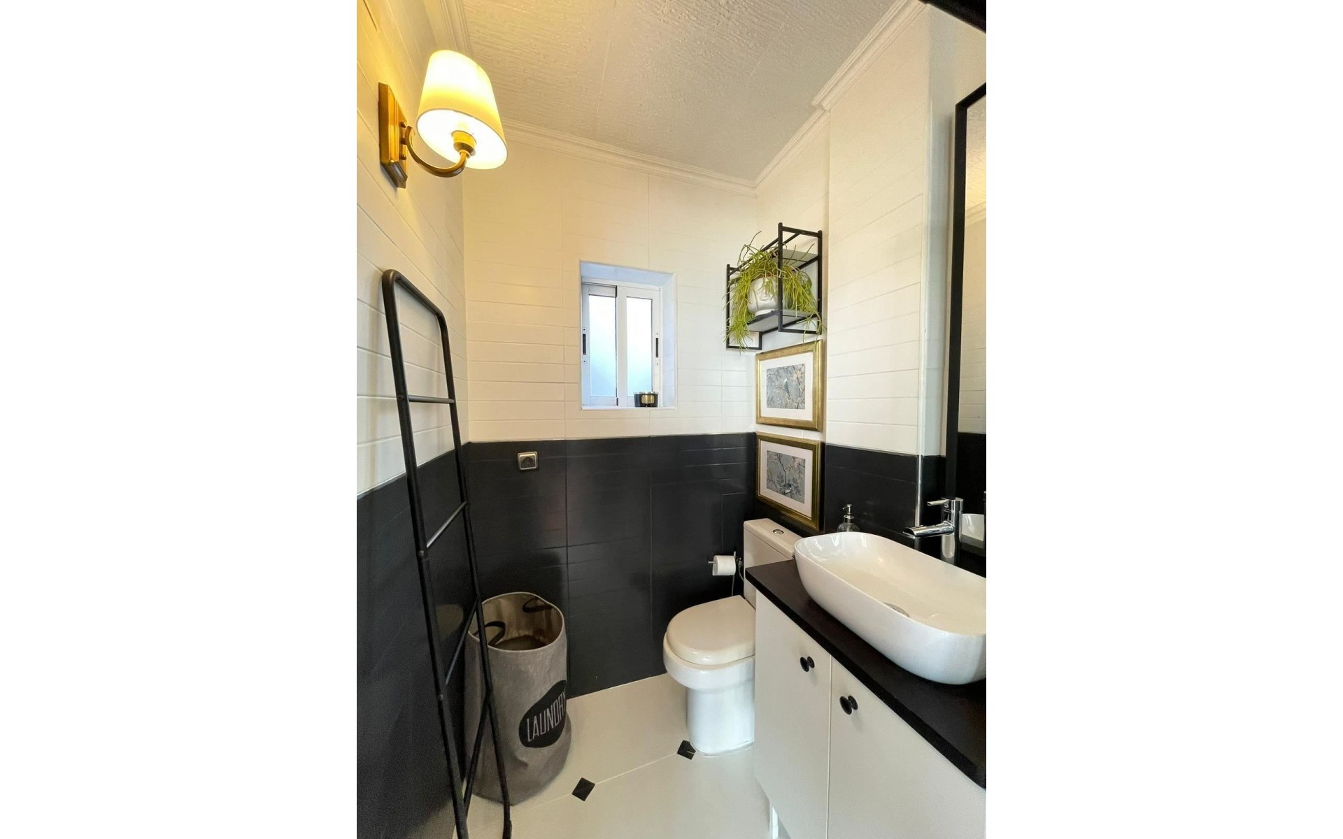 Resale - Apartment - Los Altos