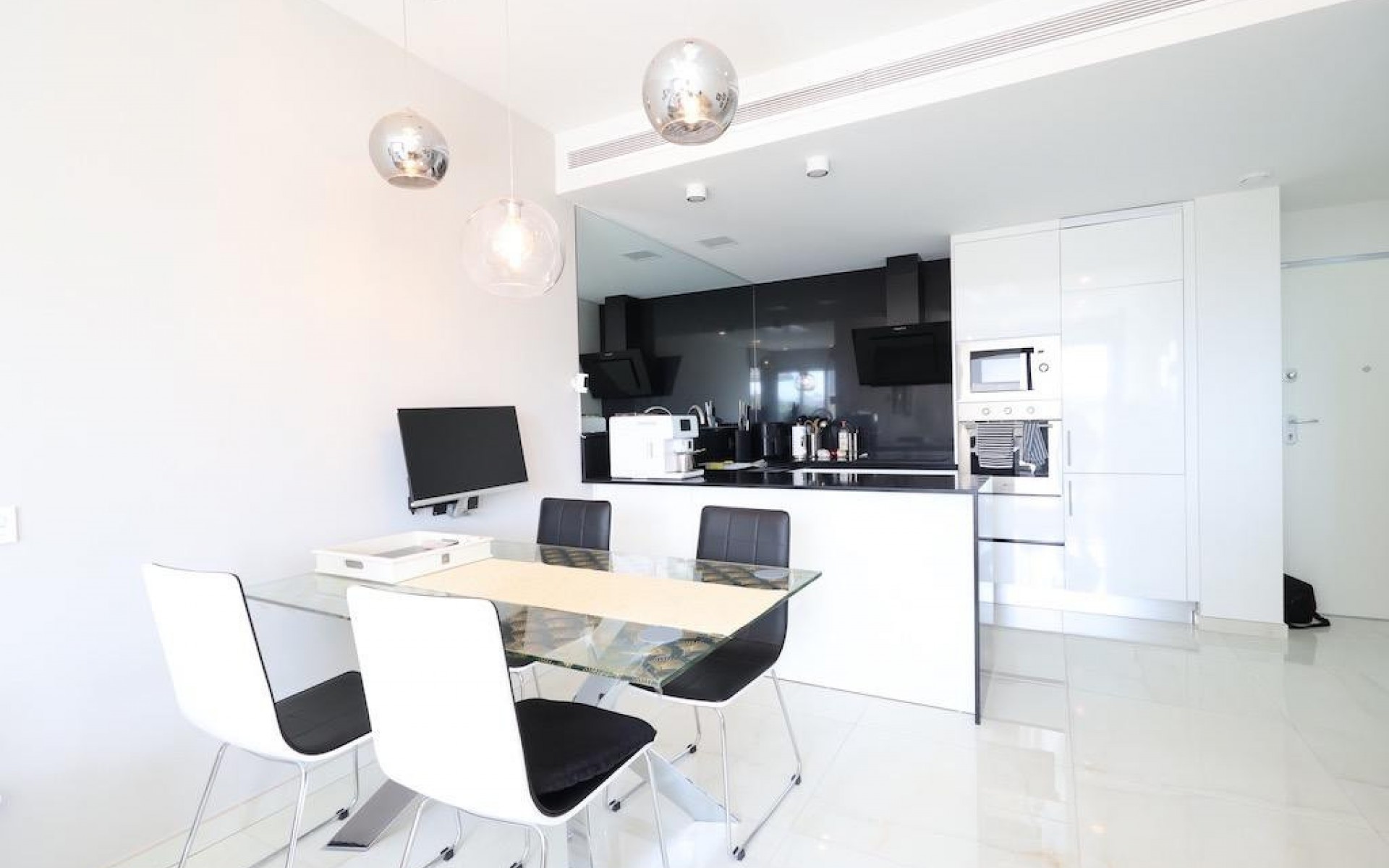 Resale - Apartment - Los Altos