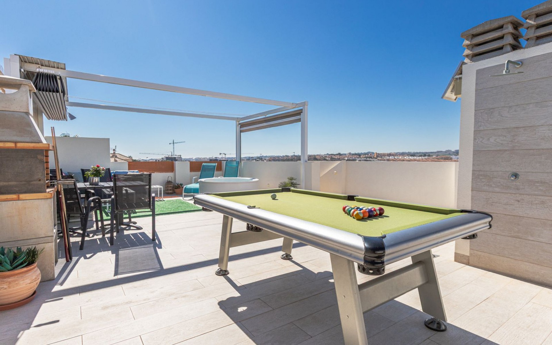 Resale - Apartment - Los Altos