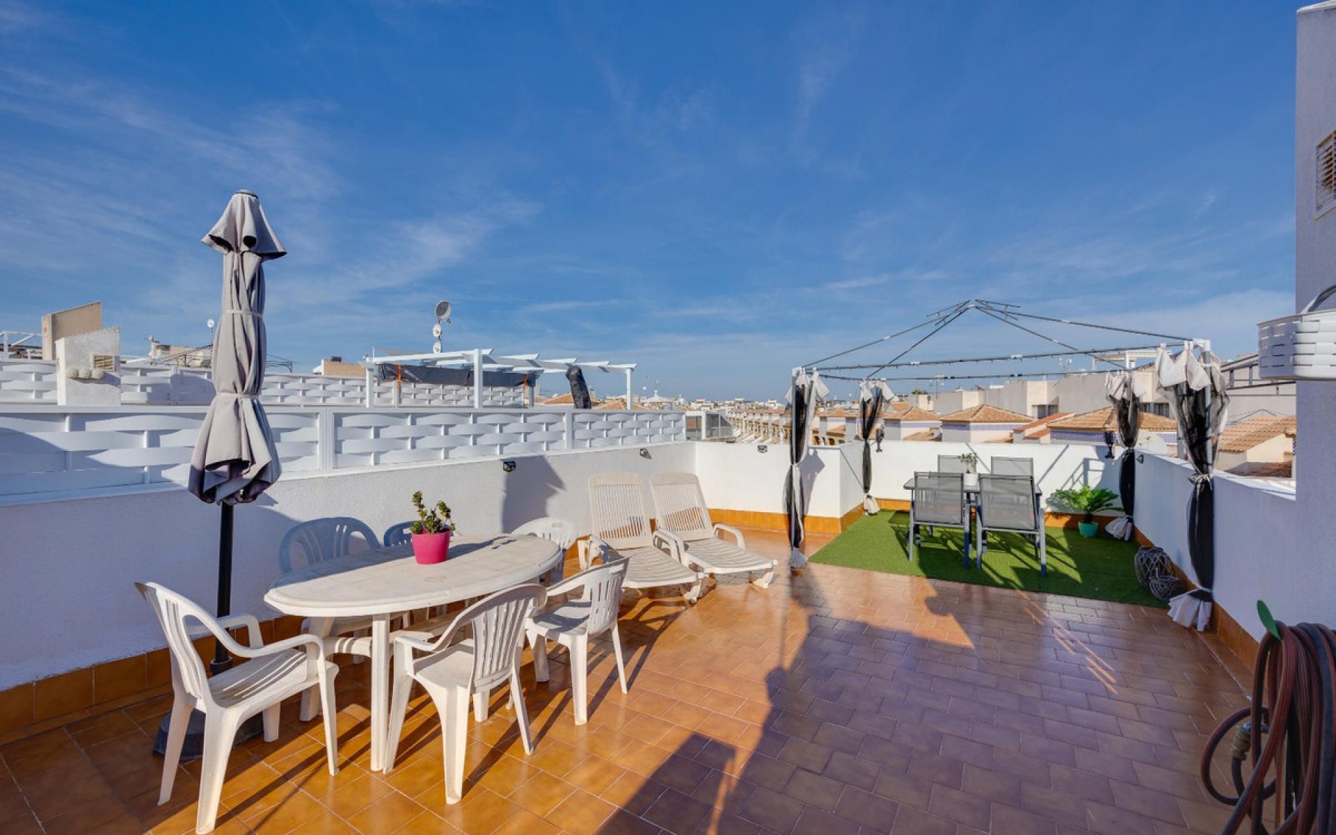 Resale - Apartment - Los Altos