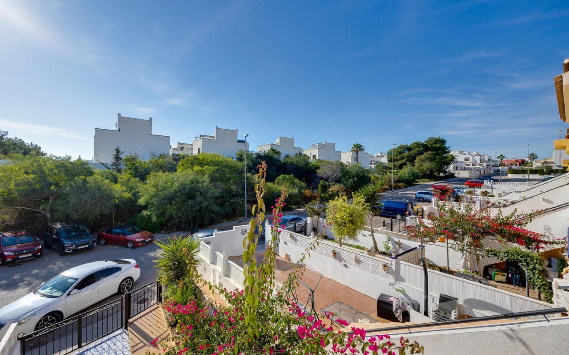Resale - Apartment - Los Altos