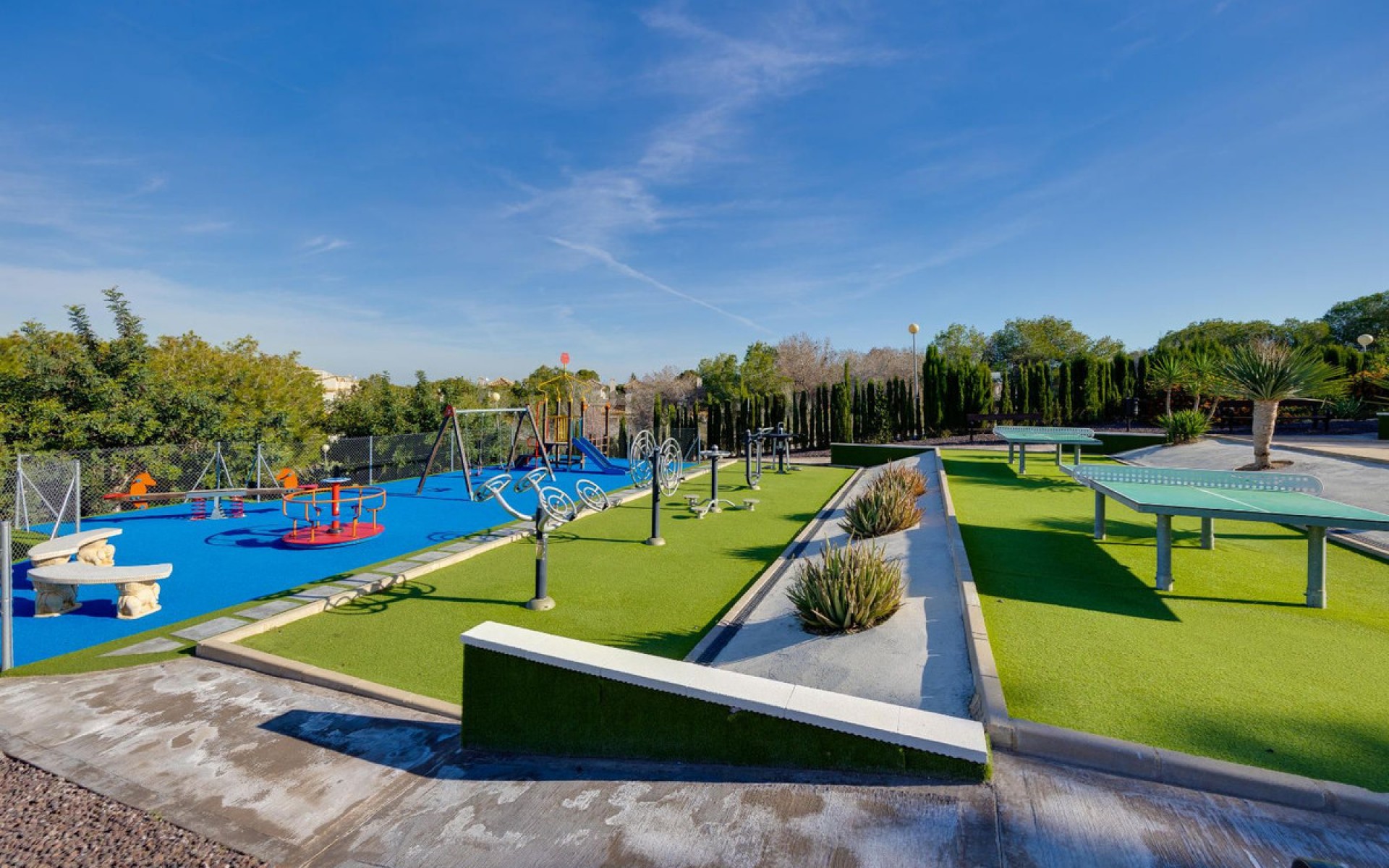 Resale - Apartment - Los Altos