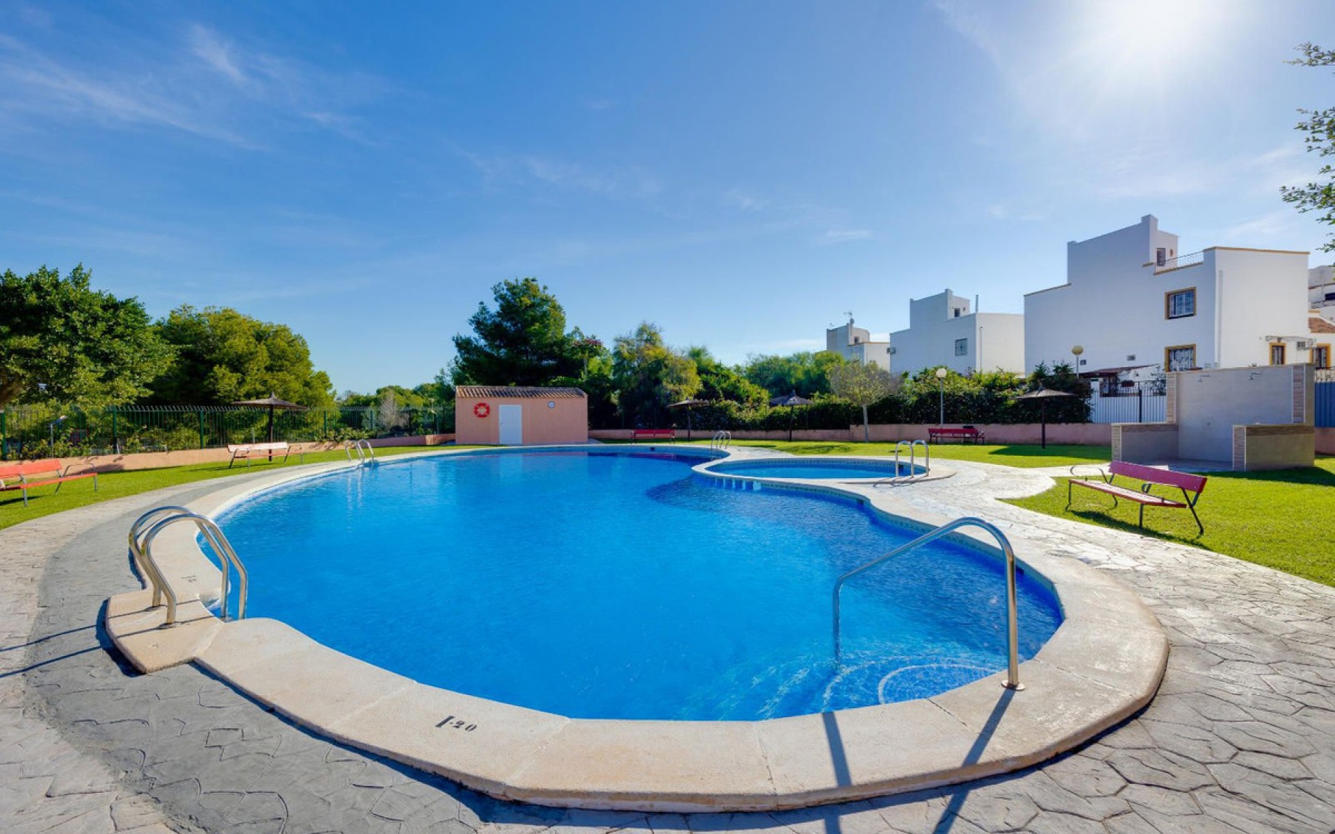 Resale - Apartment - Los Altos
