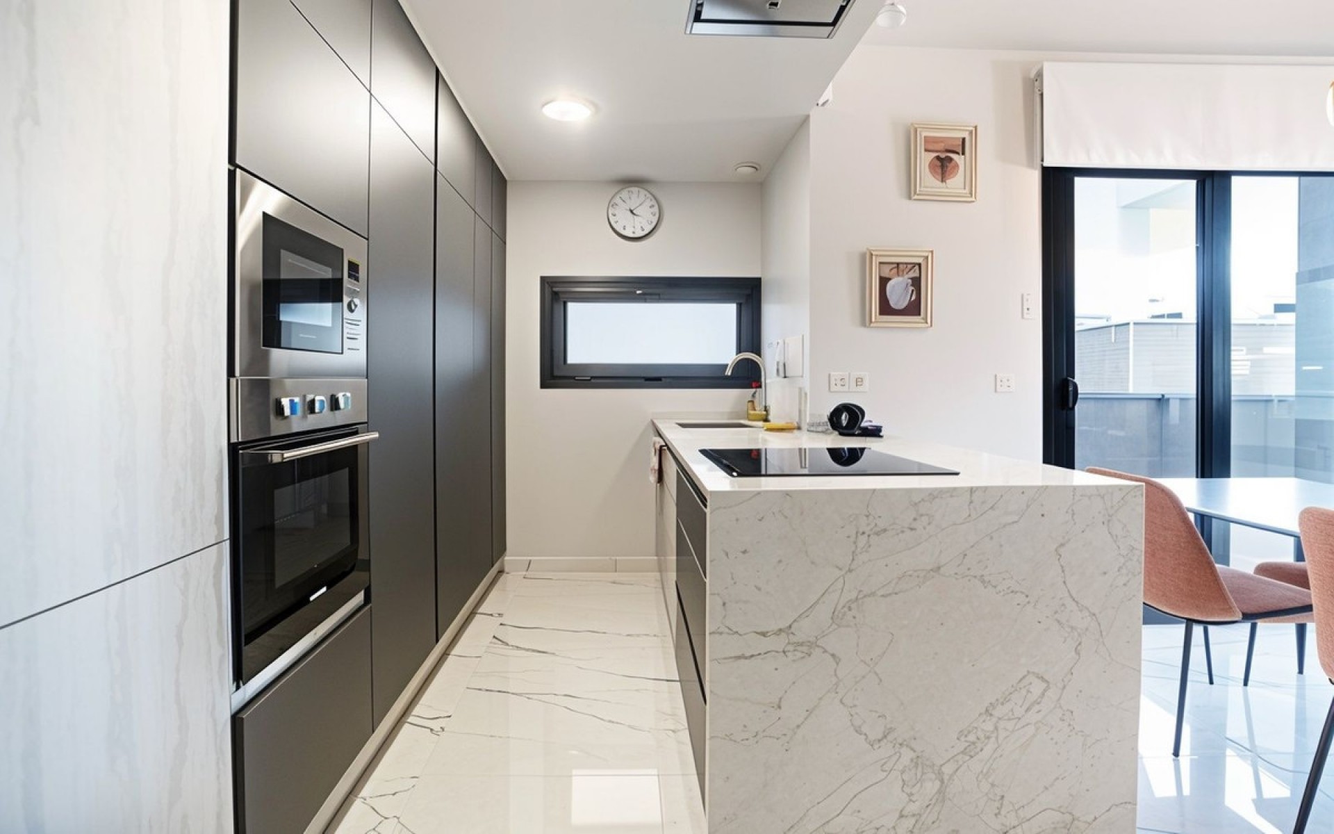 Resale - Apartment - Los Altos