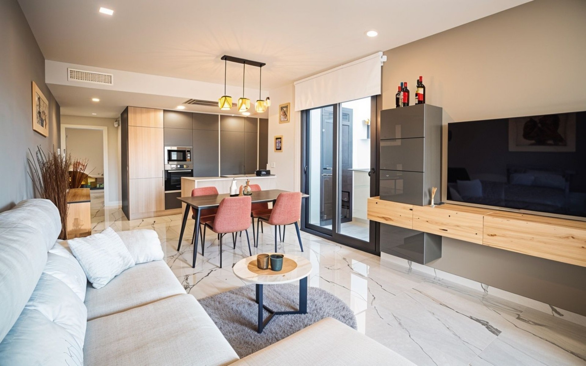 Resale - Apartment - Los Altos