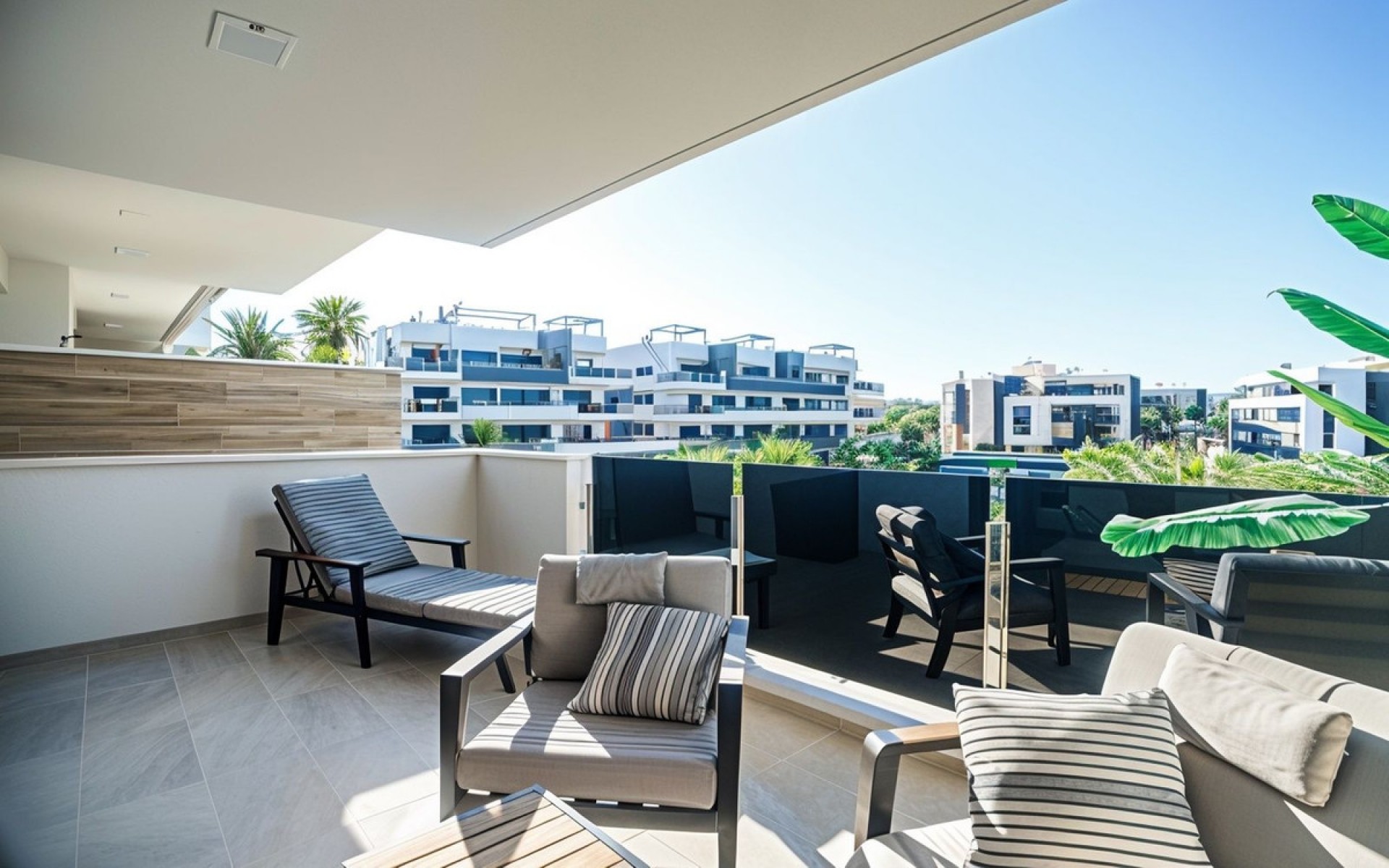 Resale - Apartment - Los Altos