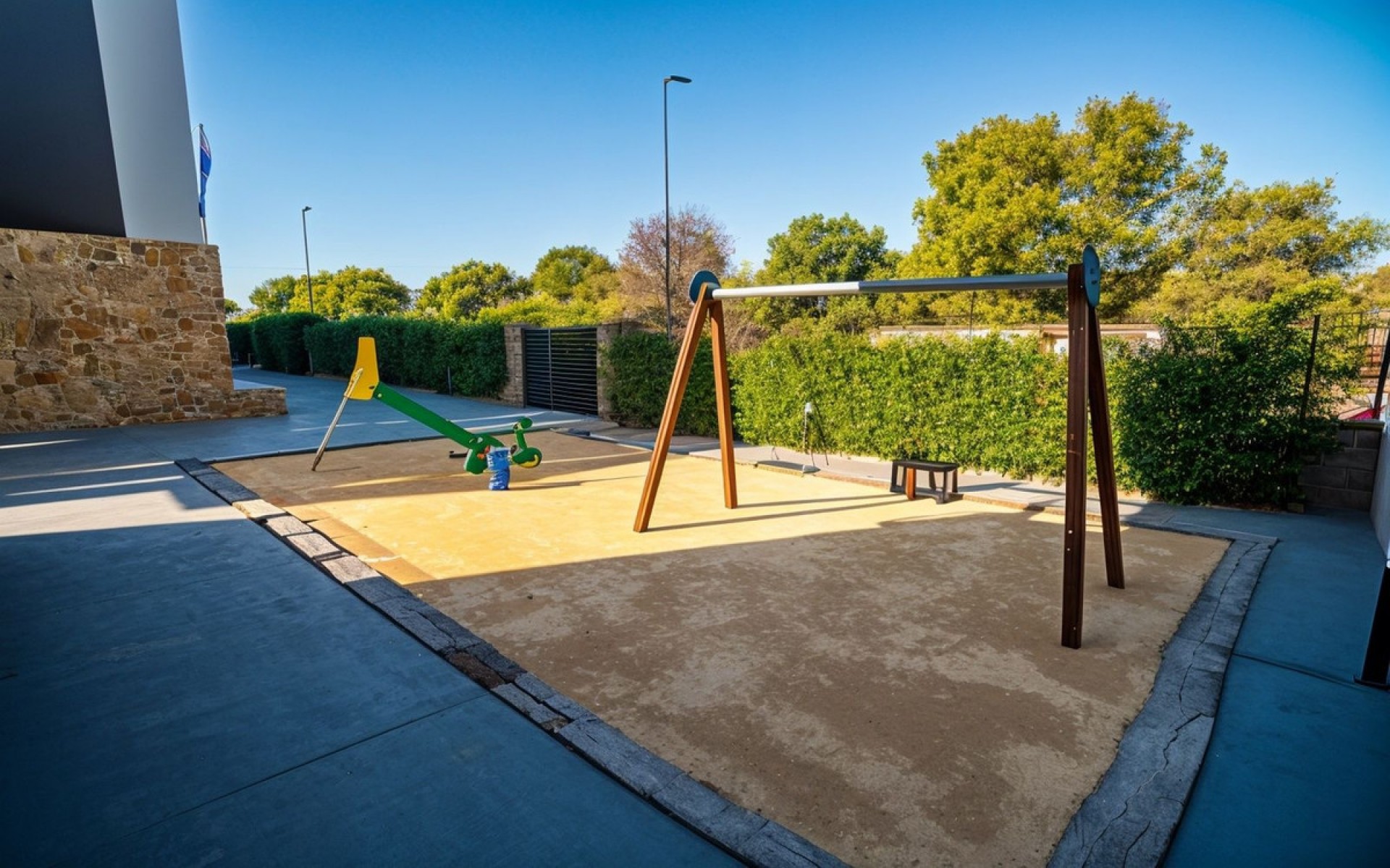 Resale - Apartment - Los Altos