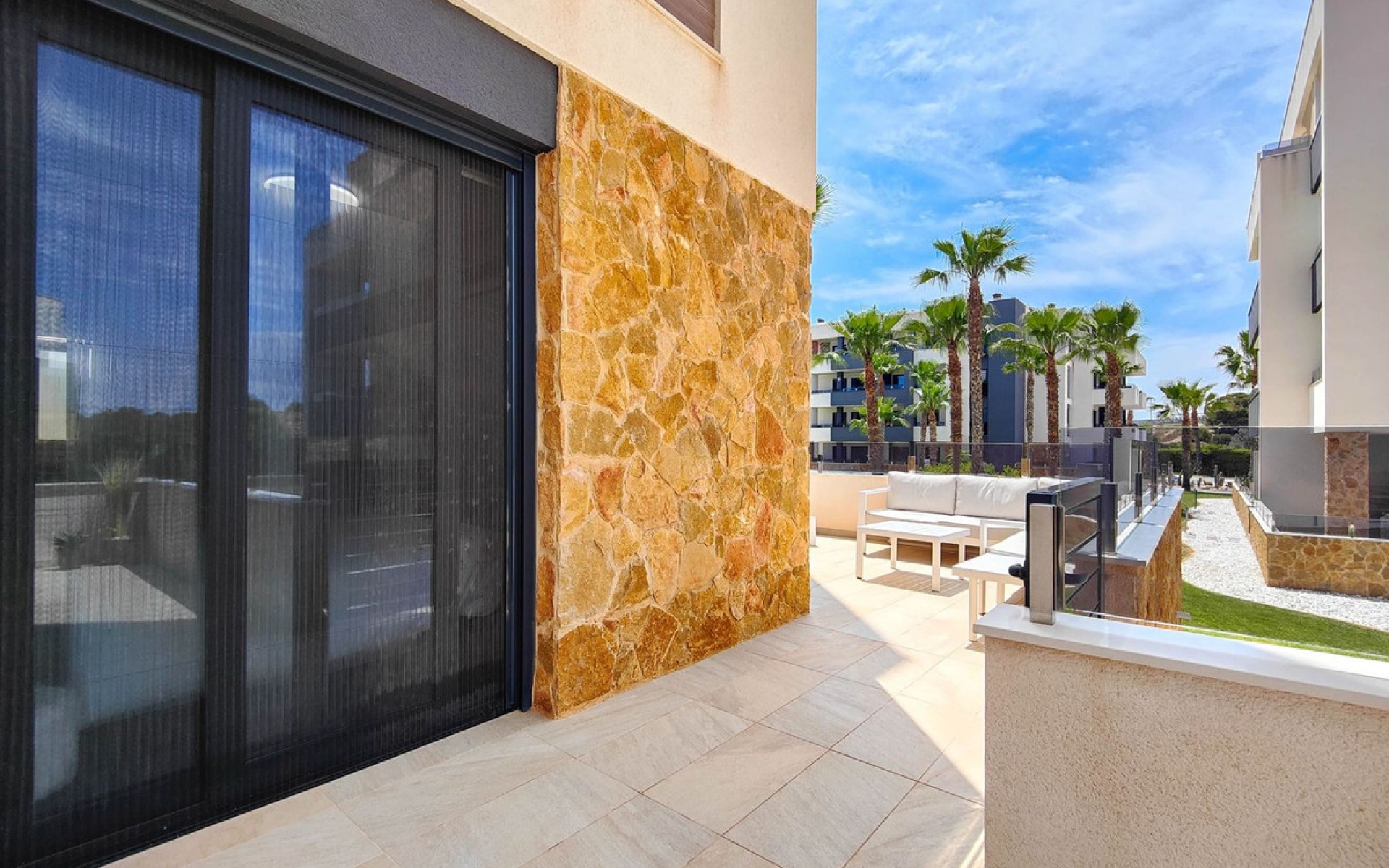 Resale - Apartment - Los Altos