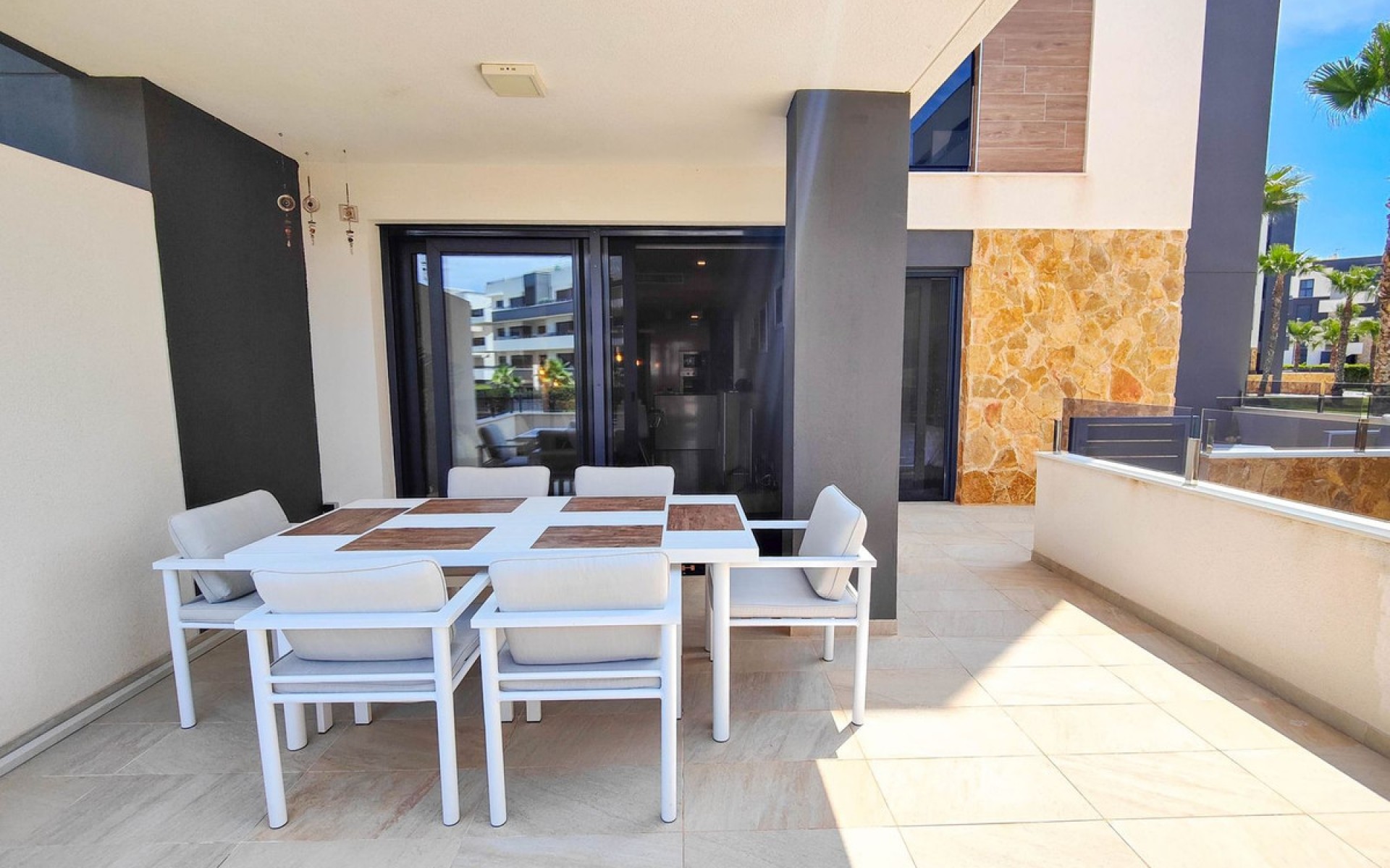 Resale - Apartment - Los Altos