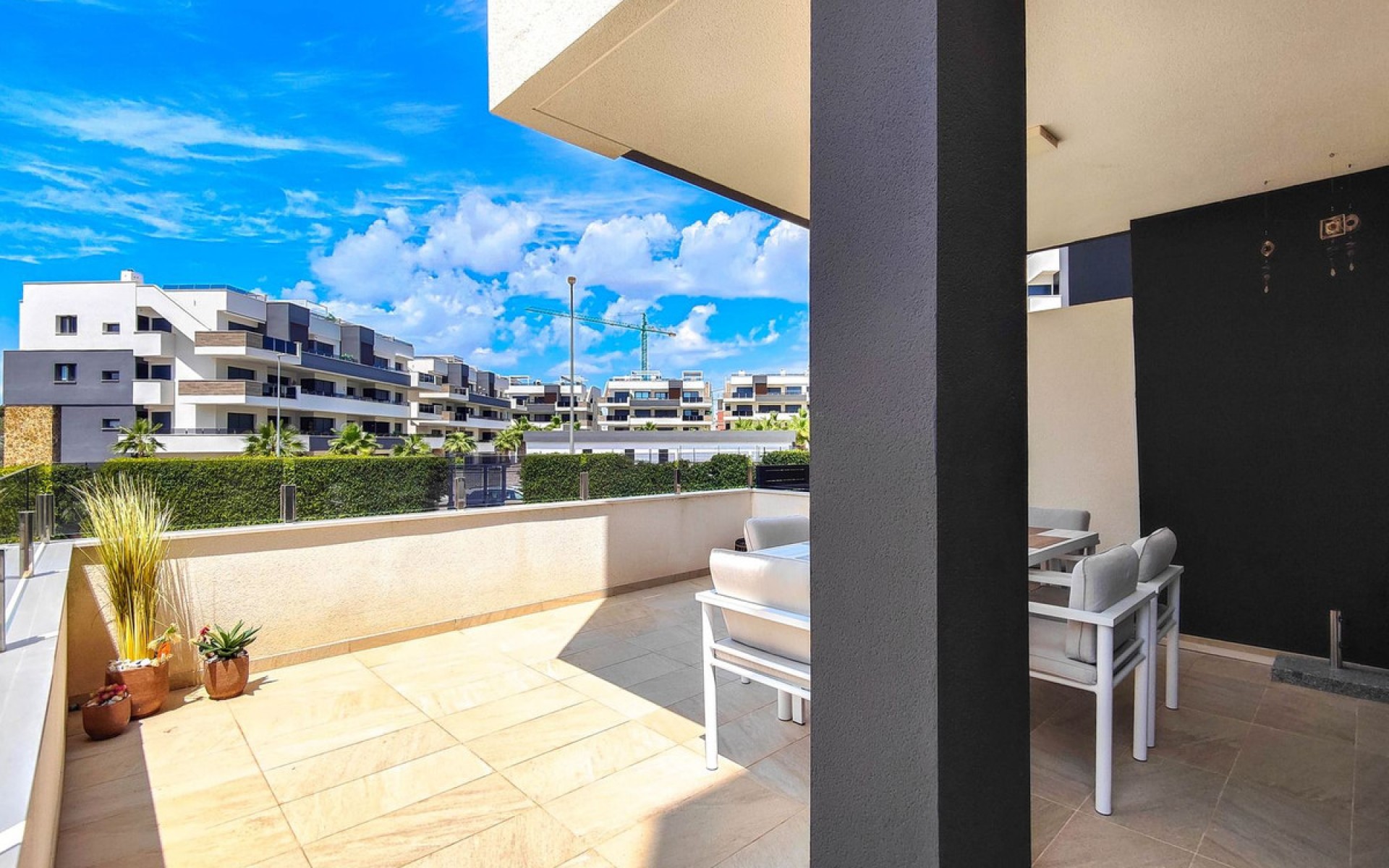 Resale - Apartment - Los Altos