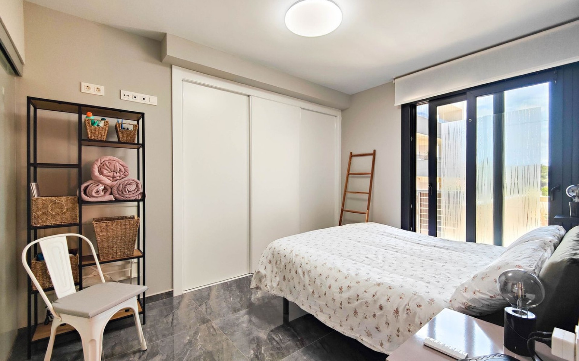 Resale - Apartment - Los Altos