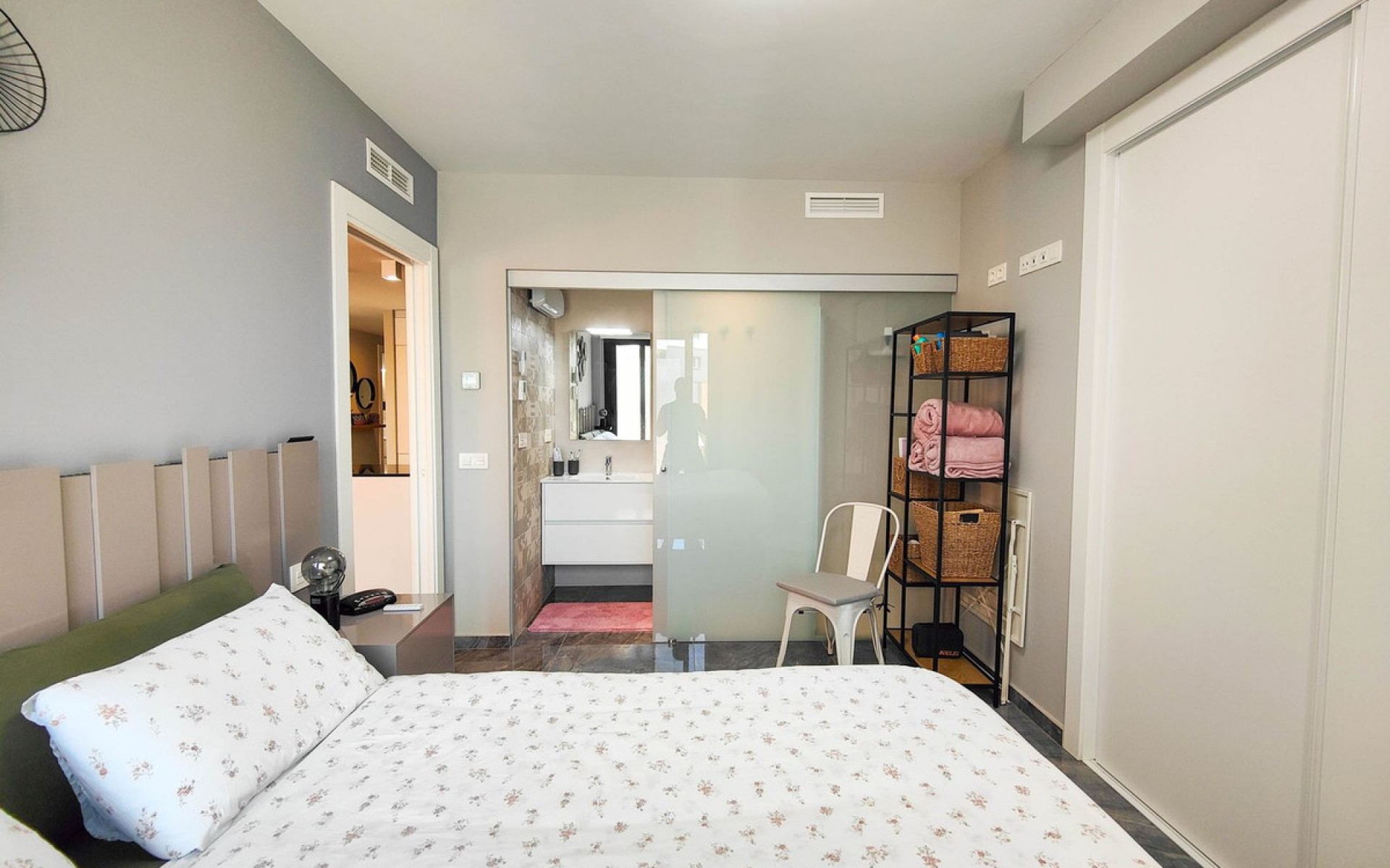 Resale - Apartment - Los Altos