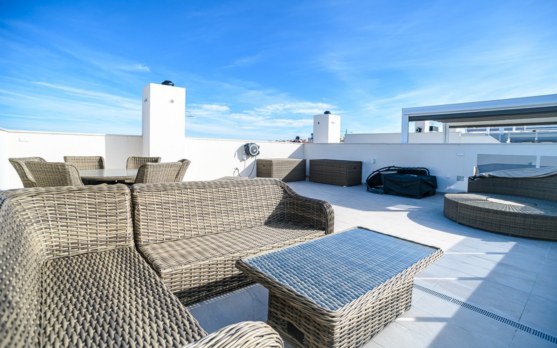 Resale - Apartment - Los Altos