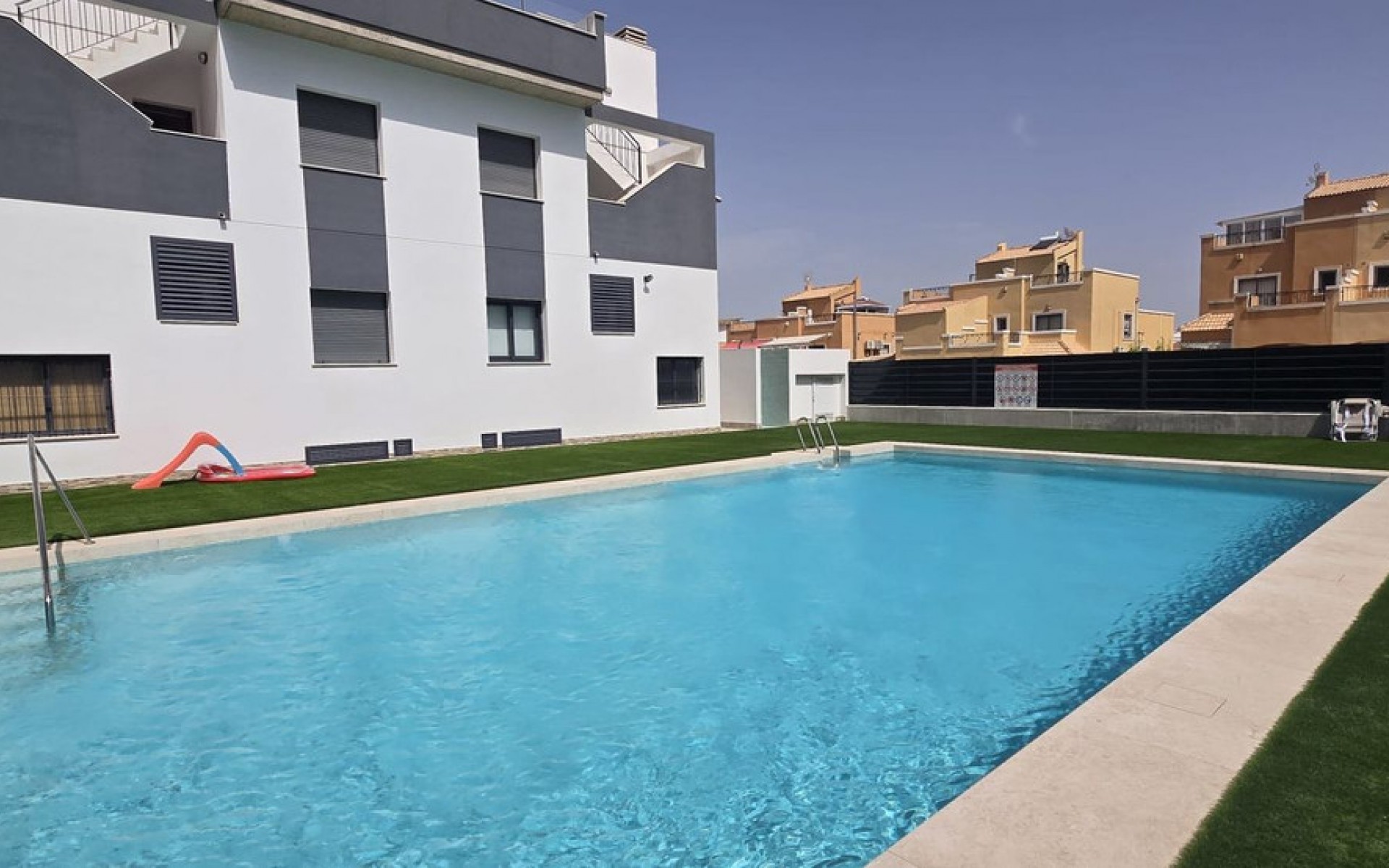 Resale - Apartment - Los Altos
