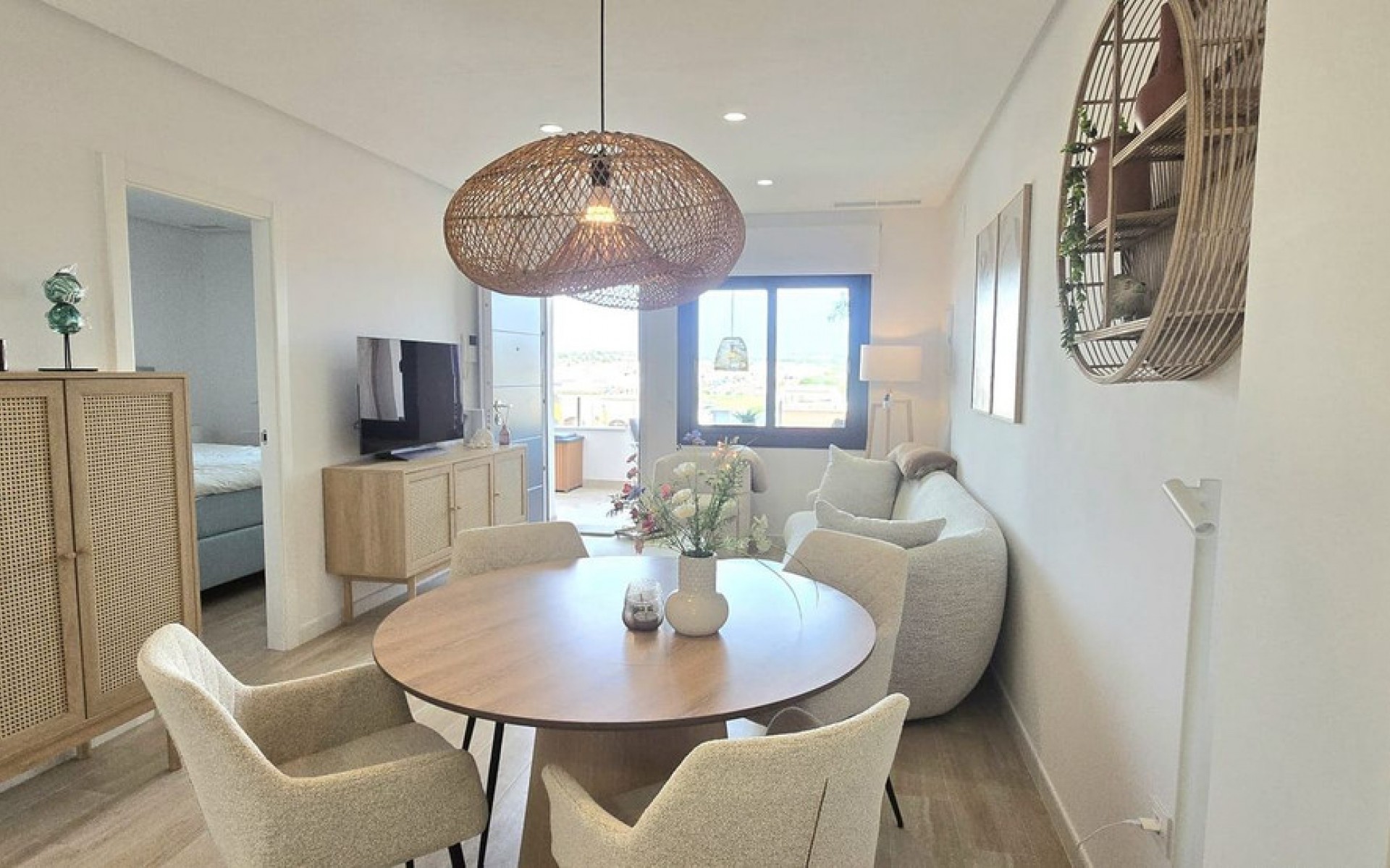 Resale - Apartment - Los Altos