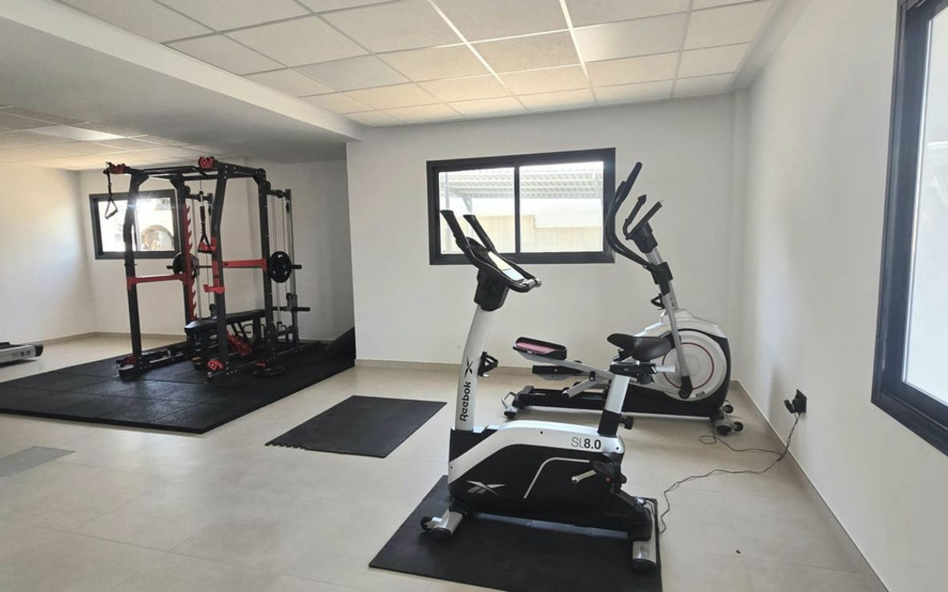 Resale - Apartment - Los Altos