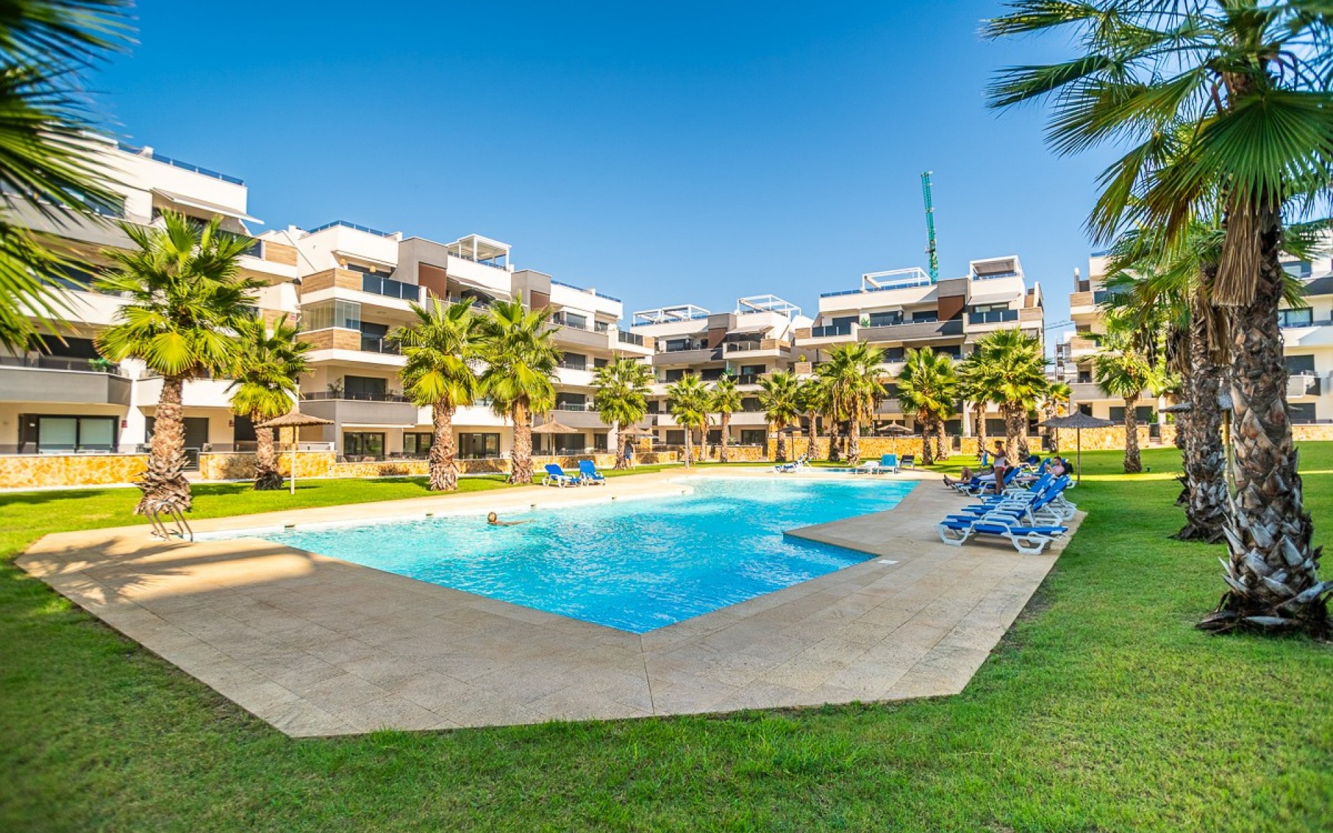 Resale - Apartment - Los Altos