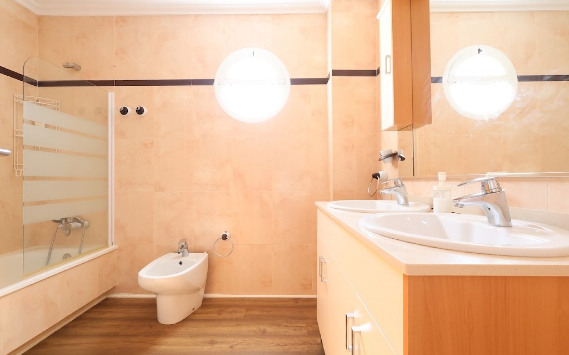 Resale - Apartment - Mil Palmeras