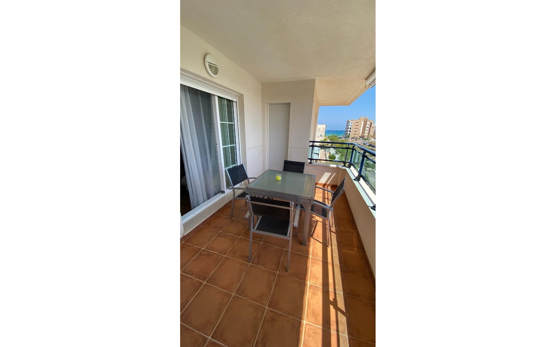 Resale - Apartment - Mil Palmeras