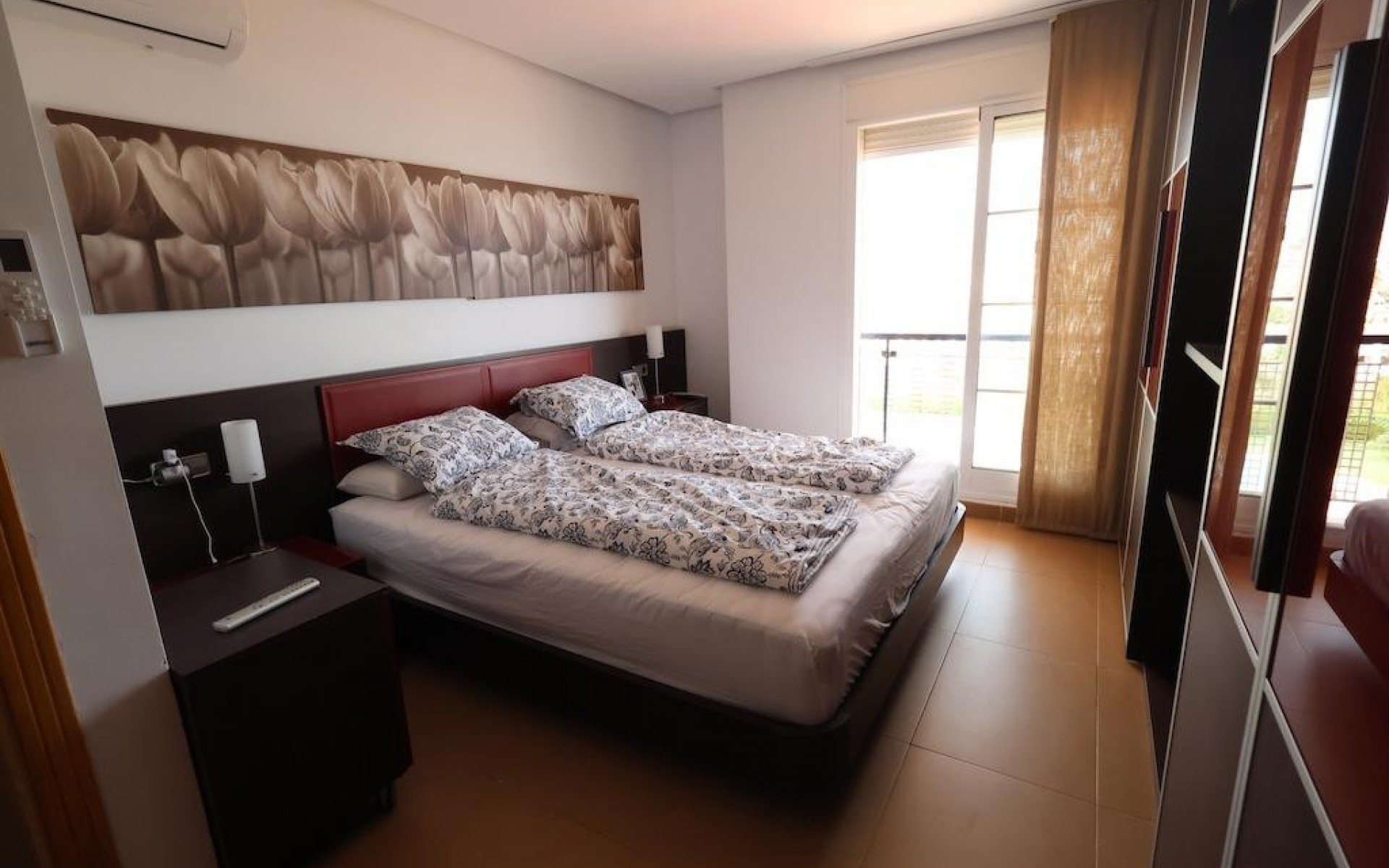 Resale - Apartment - Mil Palmeras