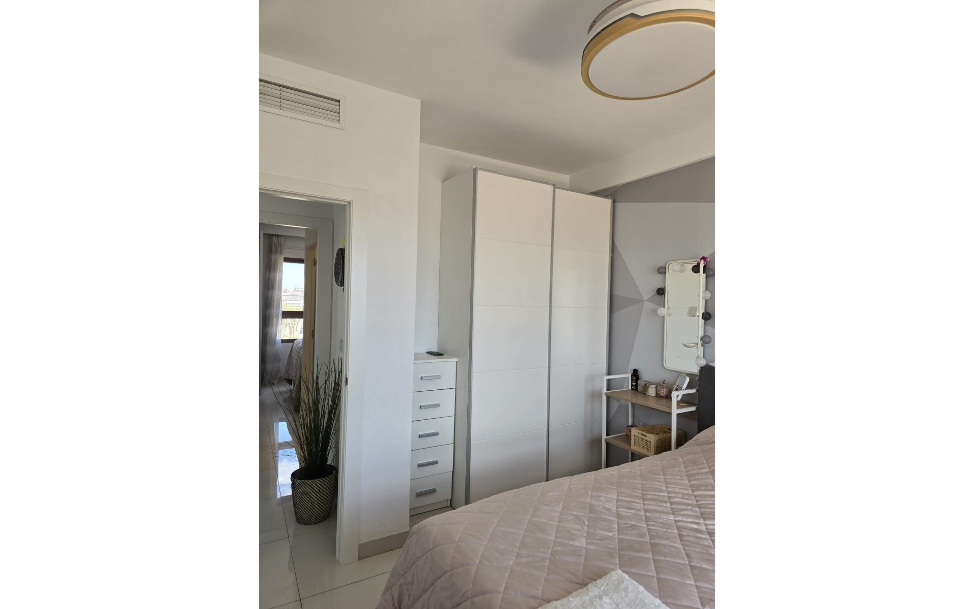 Resale - Apartment - Mil Palmeras