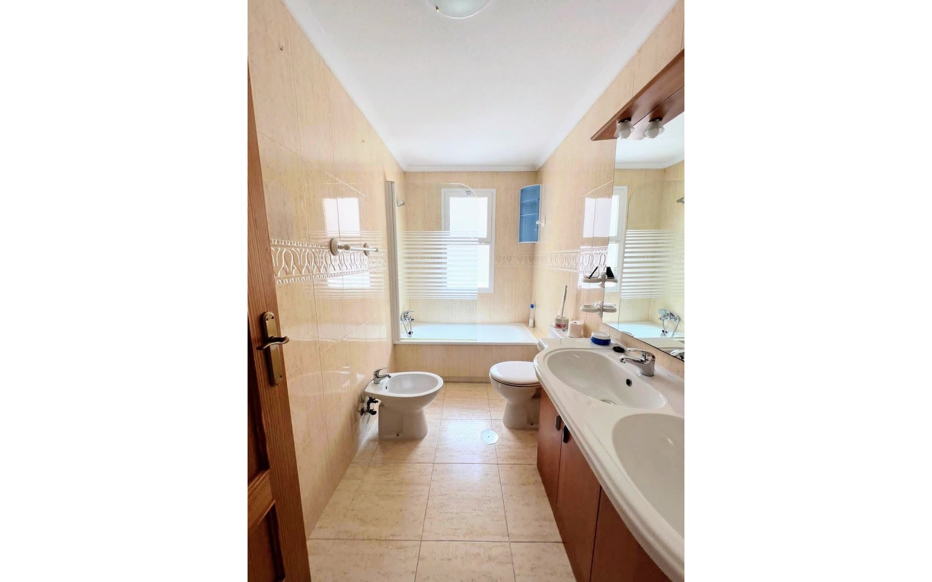 Resale - Apartment - Mil Palmeras