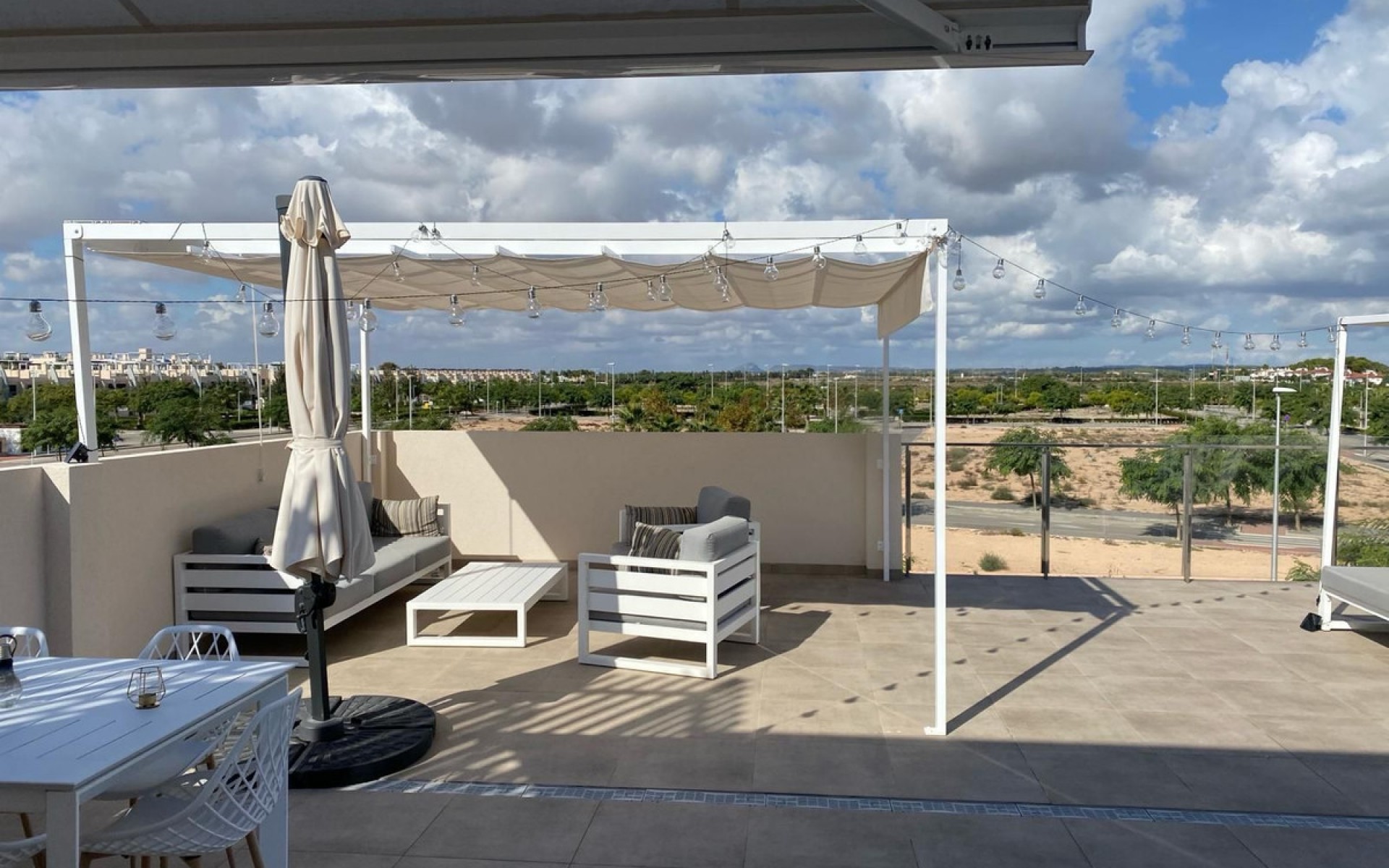 Resale - Apartment - Mil Palmeras