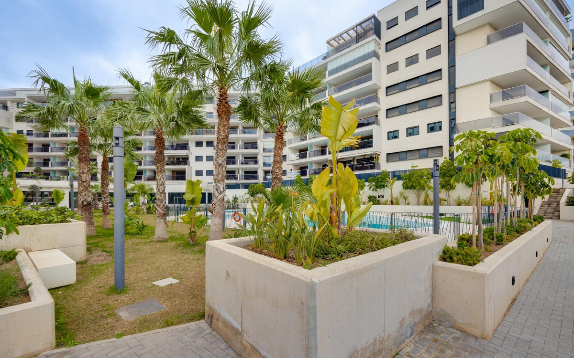 Resale - Apartment - Orihuela - Campoamor