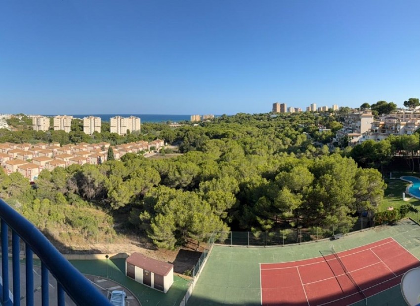 Resale - Apartment - Orihuela Costa - Campoamor