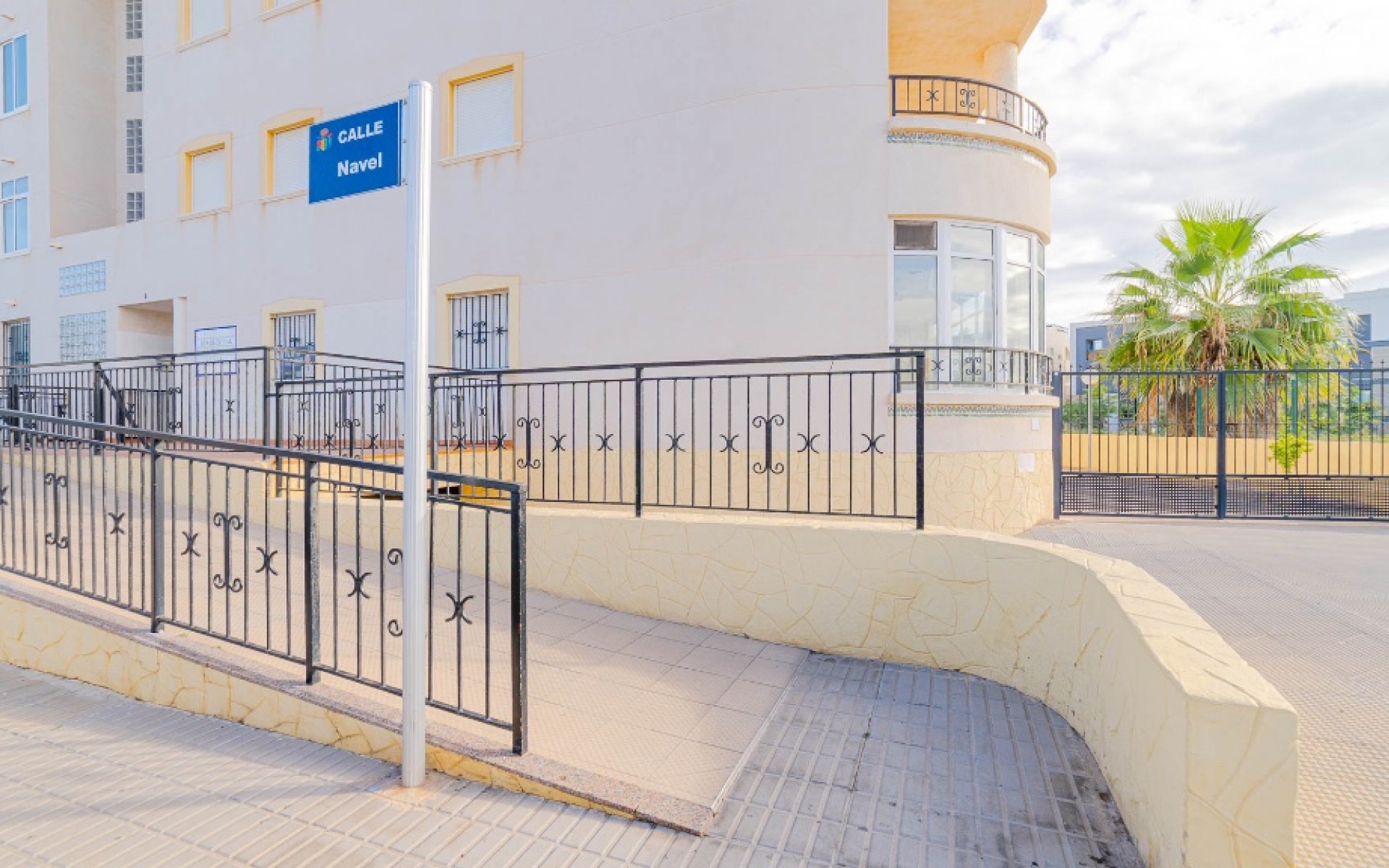 Resale - Apartment - Orihuela Costa - Playa Flamenca