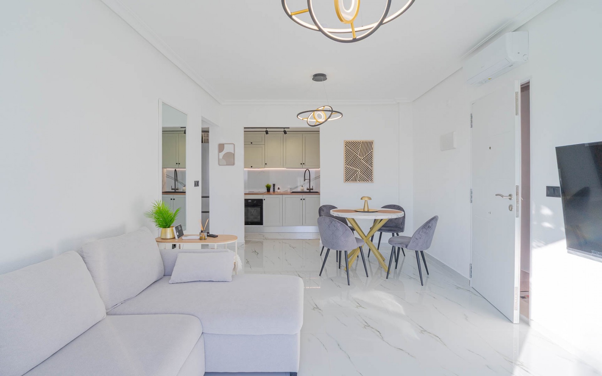 Resale - Apartment - Orihuela Costa - Playa Flamenca