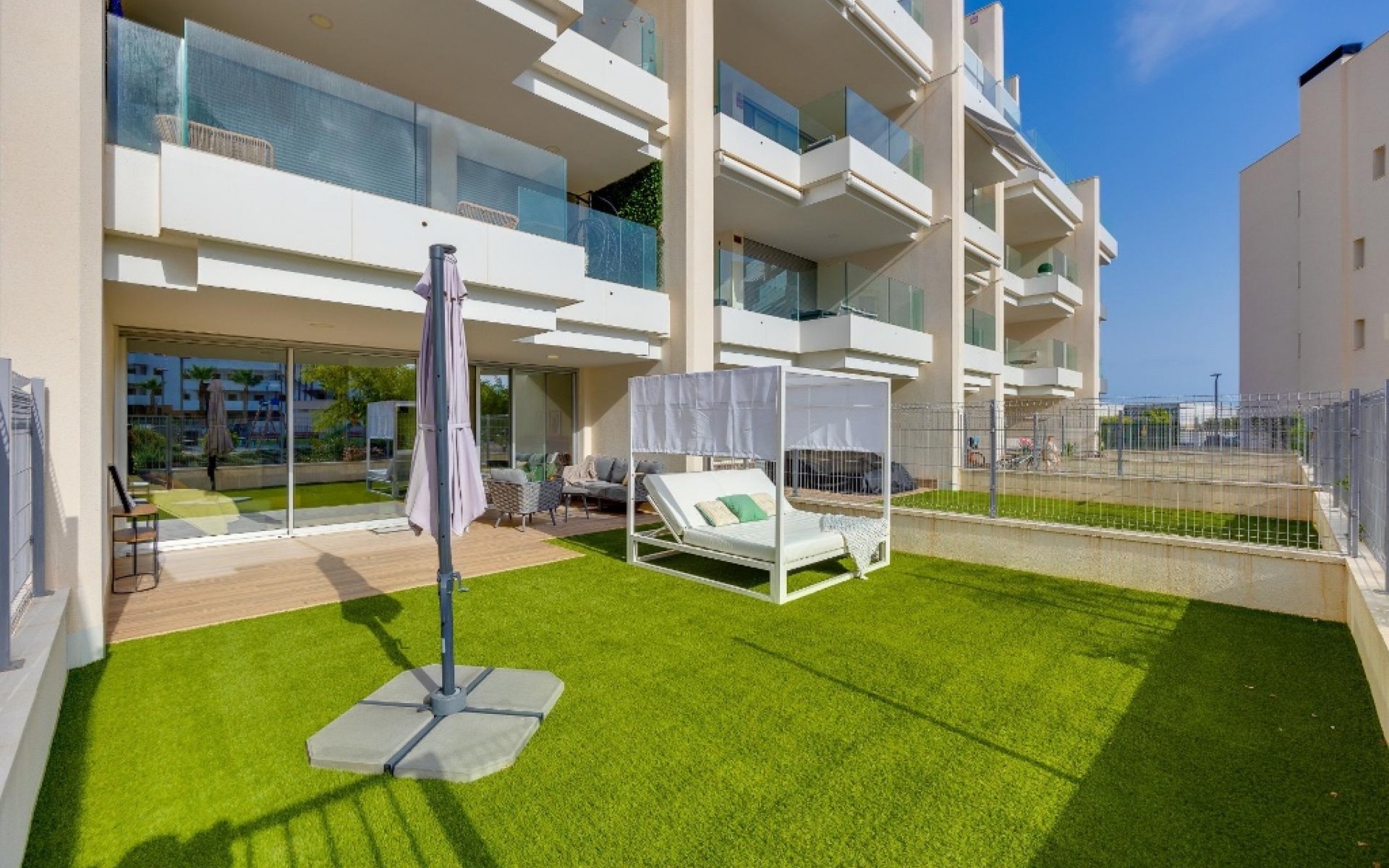 Resale - Apartment - Orihuela Costa - Villamartin