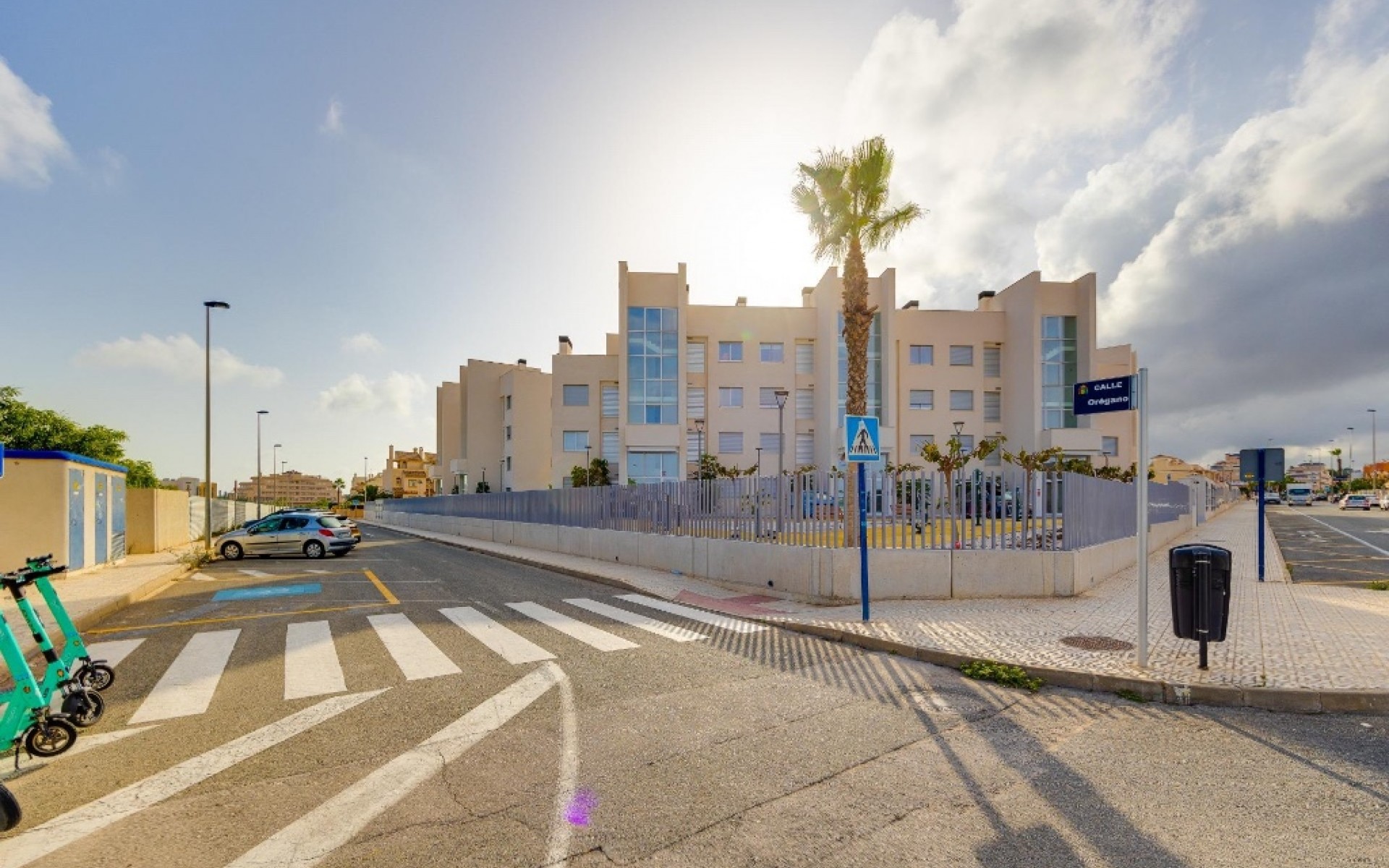 Resale - Apartment - Orihuela Costa - Villamartin
