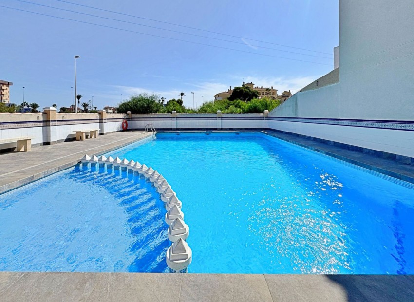 Resale - Apartment - Orihuela - La Zenia
